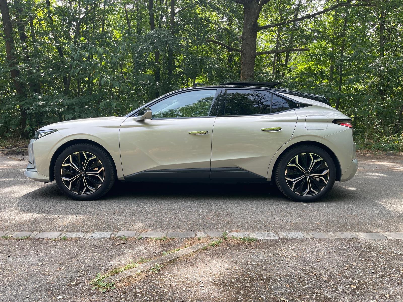 Ds ds4 hybride e-tense 225 eat8 LA PREMIERE