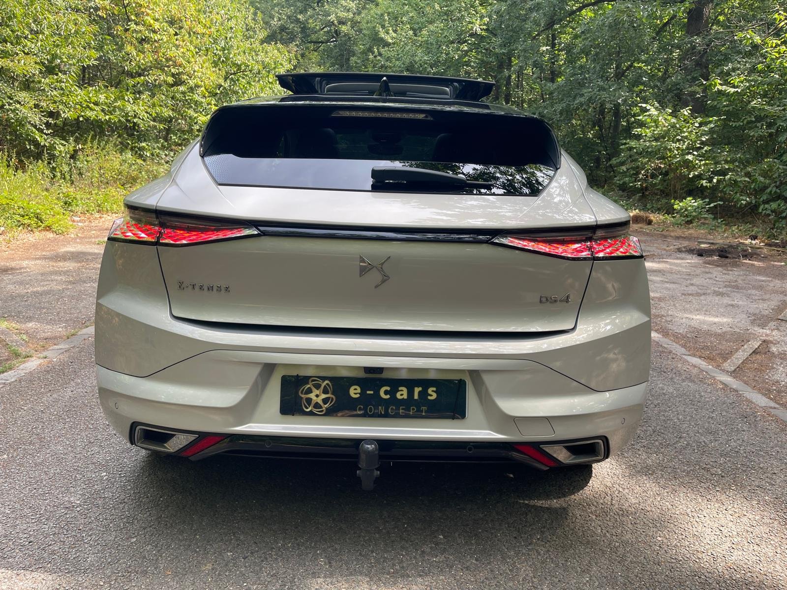 Ds ds4 hybride e-tense 225 eat8 LA PREMIERE