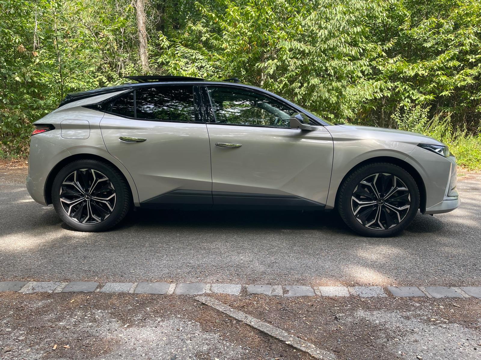 Ds ds4 hybride e-tense 225 eat8 LA PREMIERE