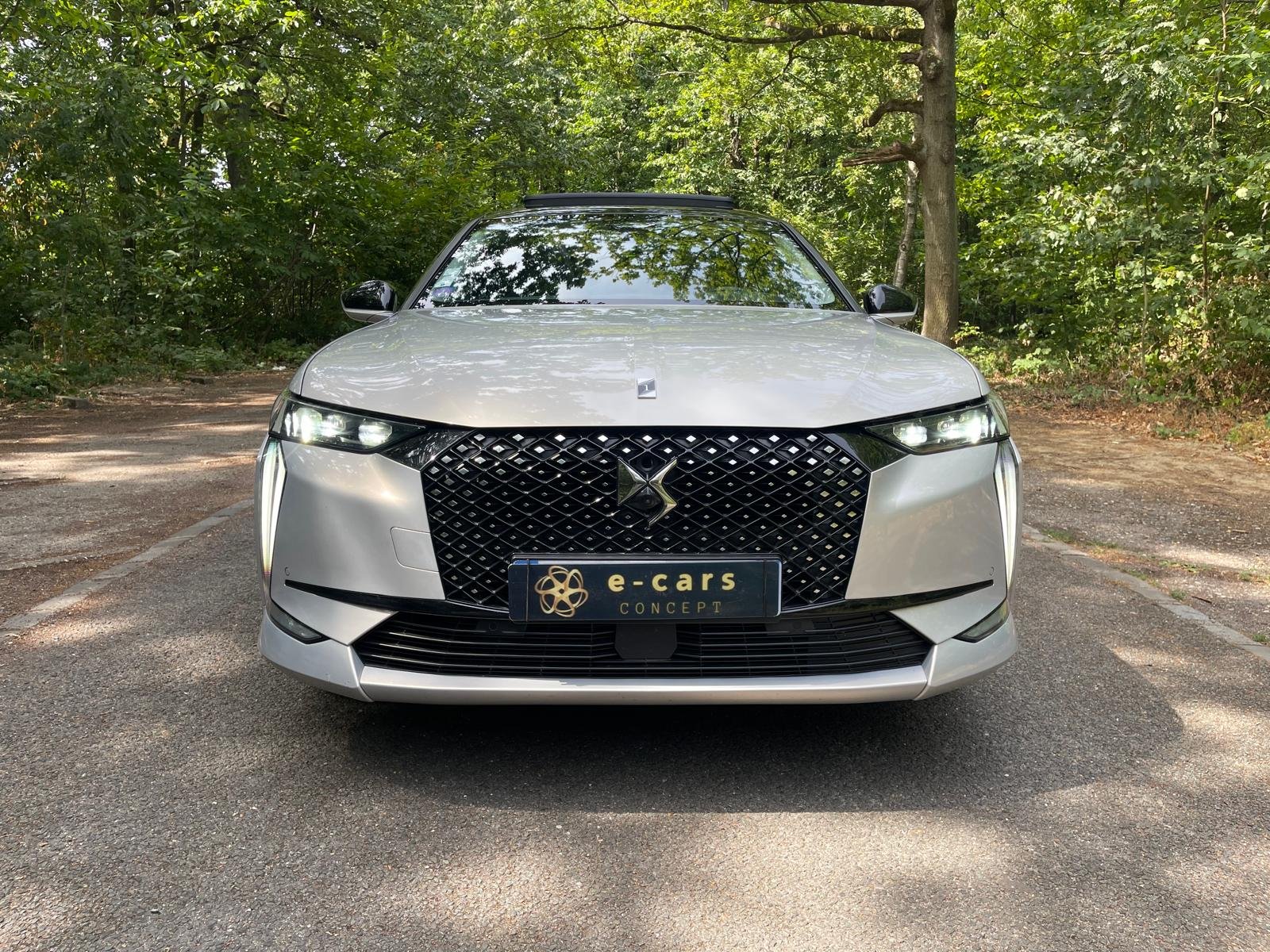 Ds ds4 hybride e-tense 225 eat8 LA PREMIERE