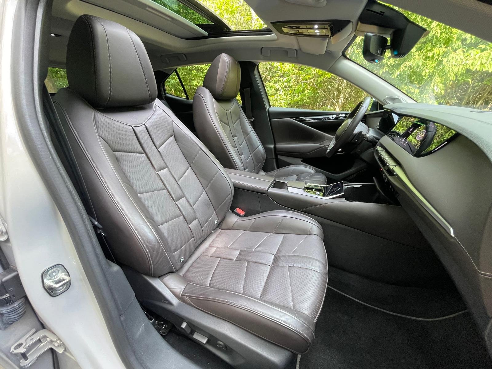 Ds ds4 hybride e-tense 225 eat8 LA PREMIERE