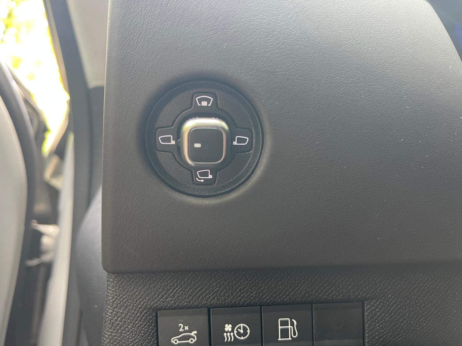 Ds ds4 hybride e-tense 225 eat8 LA PREMIERE