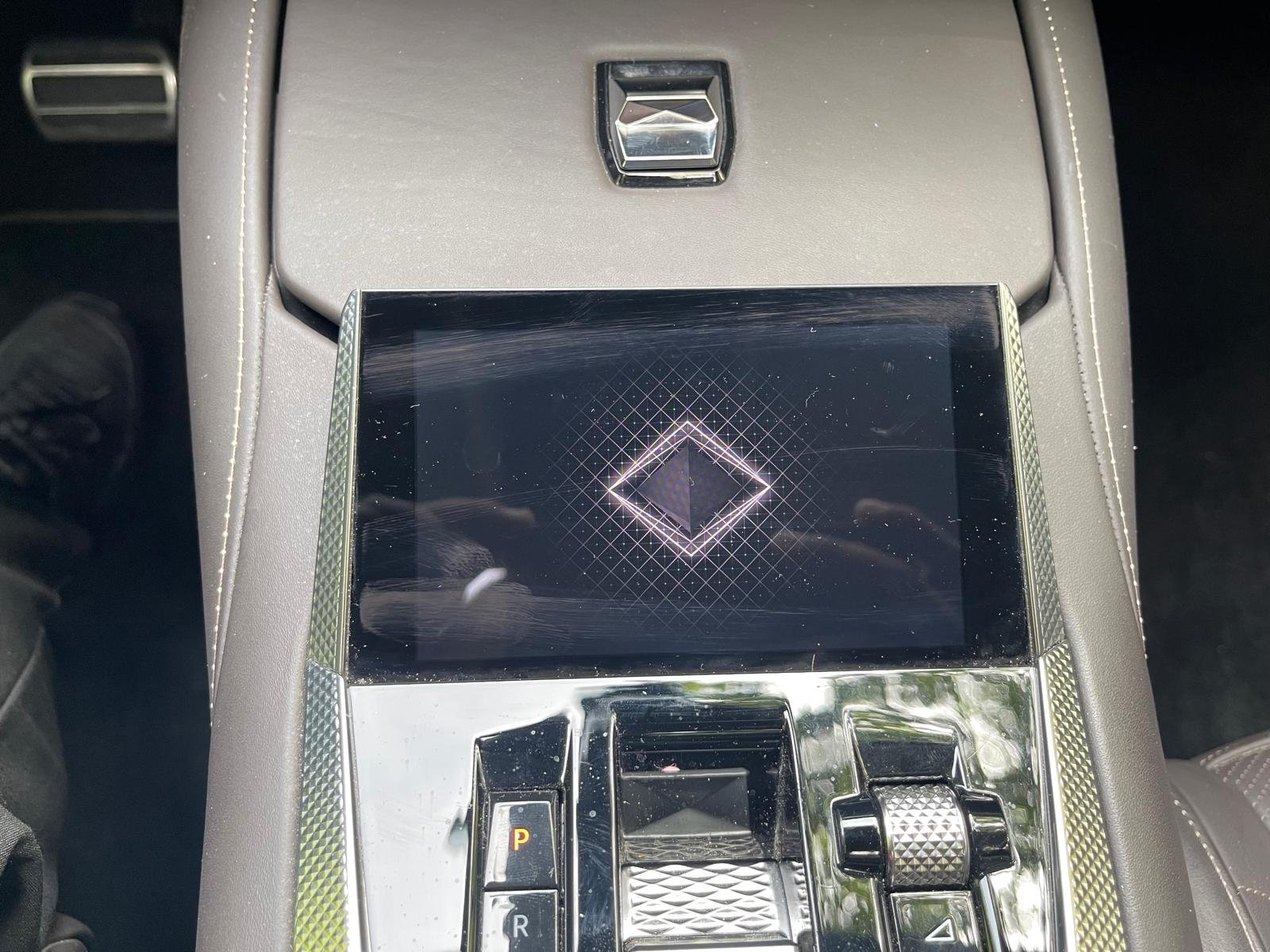 Ds ds4 hybride e-tense 225 eat8 LA PREMIERE