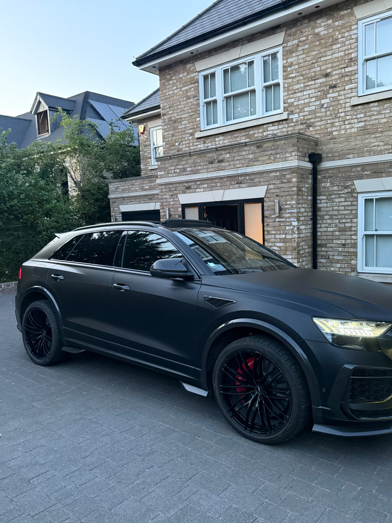 Audi rsq8-r abt 1 of 125 FULL BLACK