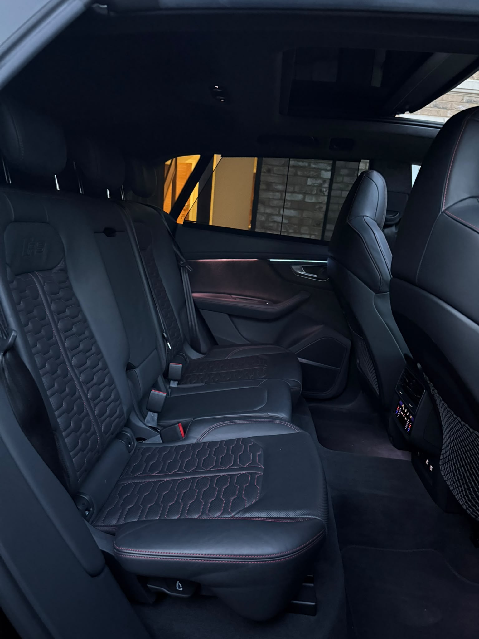 Audi rsq8-r abt 1 of 125 FULL BLACK