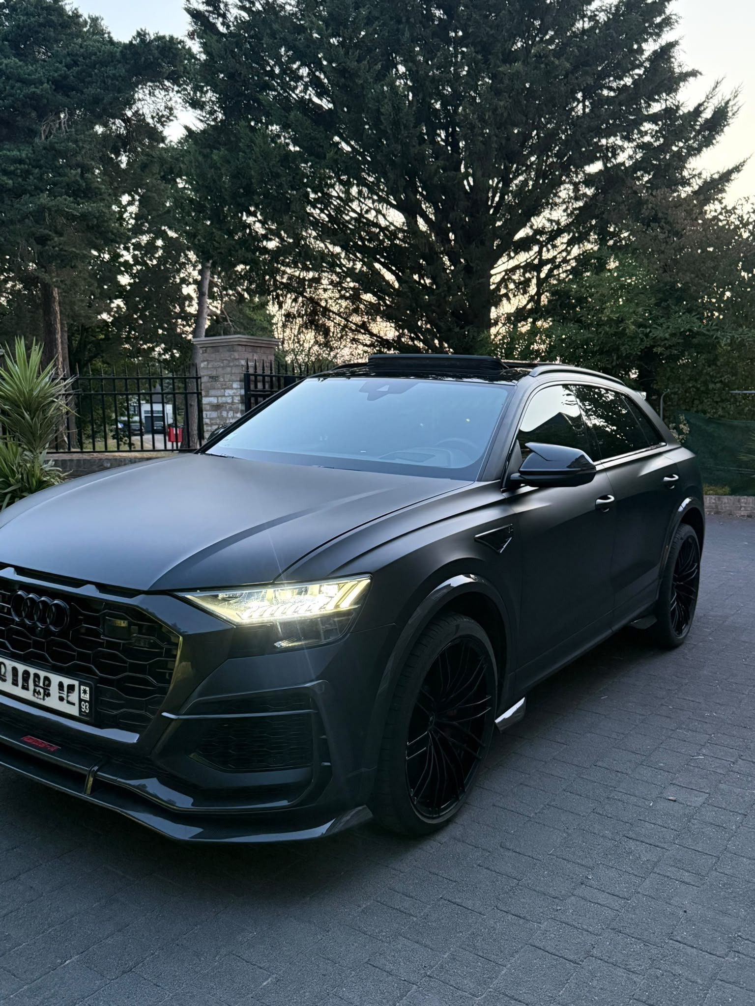 Audi rsq8-r abt 1 of 125 FULL BLACK