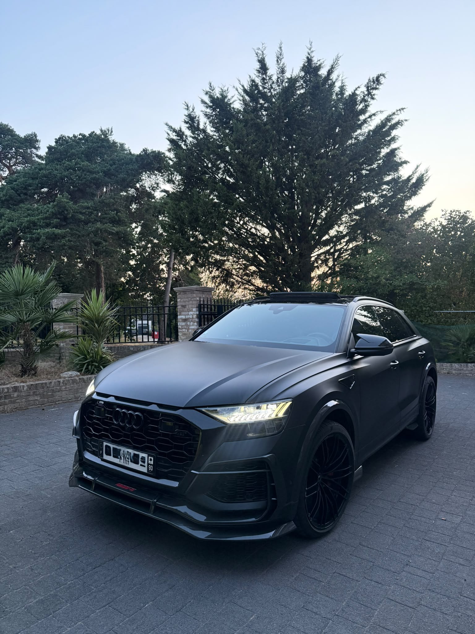Audi rsq8-r abt 1 of 125 FULL BLACK
