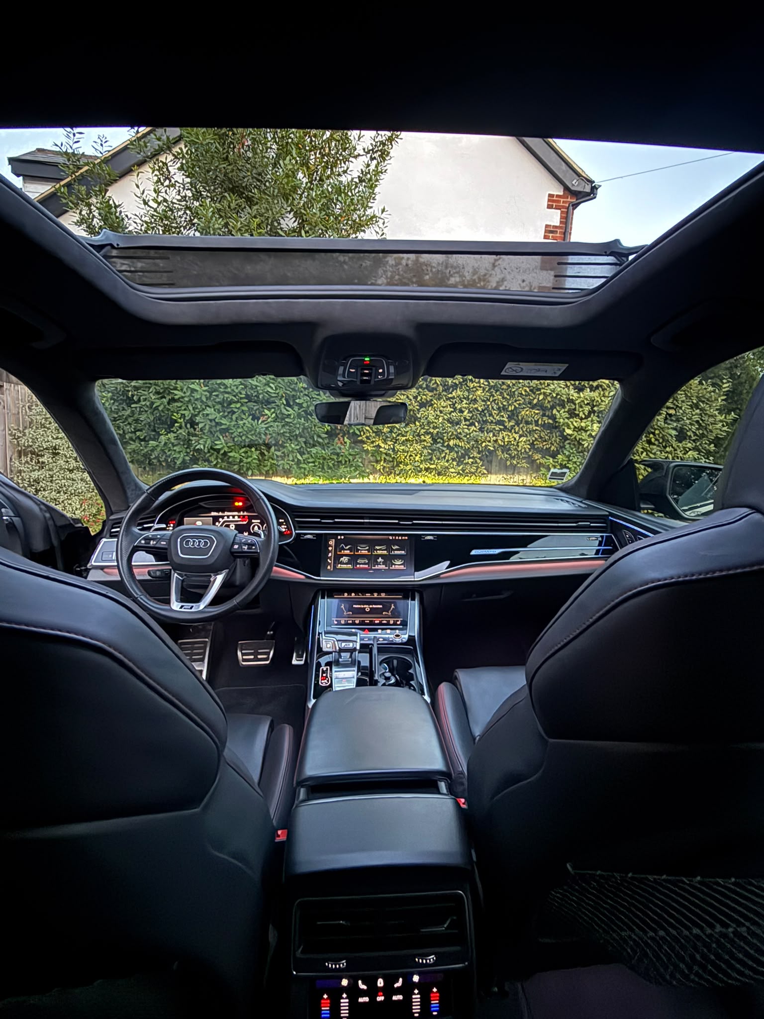 Audi rsq8-r abt 1 of 125 FULL BLACK
