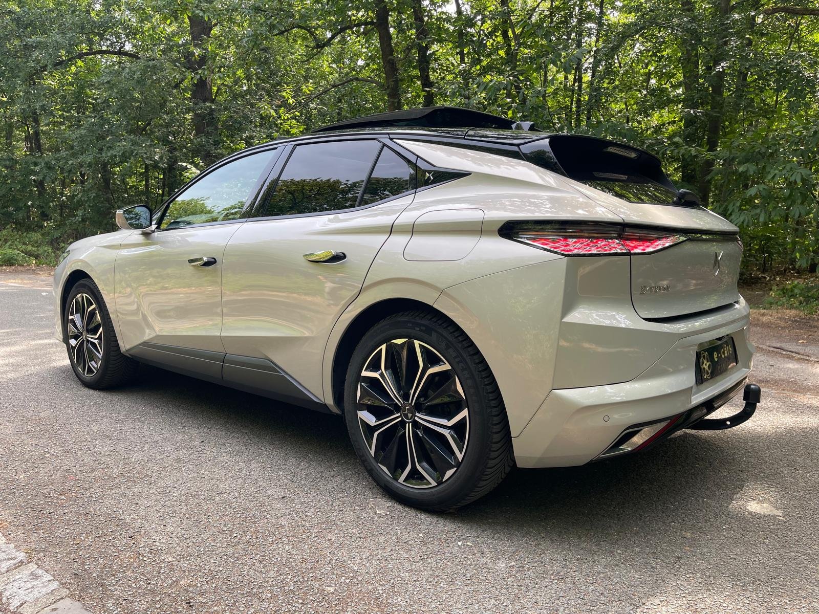 Ds ds4 hybride e-tense 225 eat8 LA PREMIERE