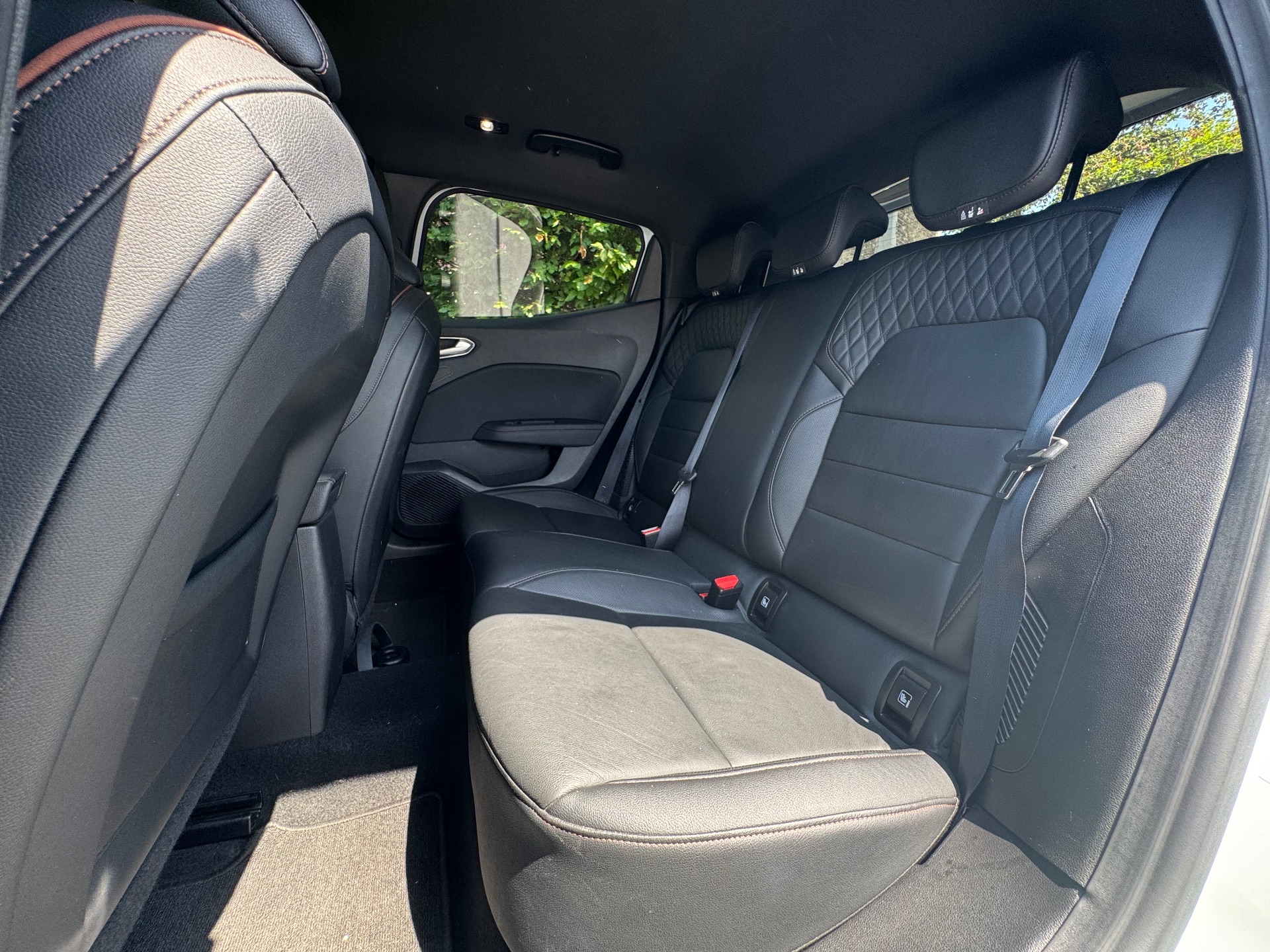 Renault Clio V 5 Portes E-TECH 1.6 i 16V GPF 140 Hybrid S&S 91 cv Boîte auto