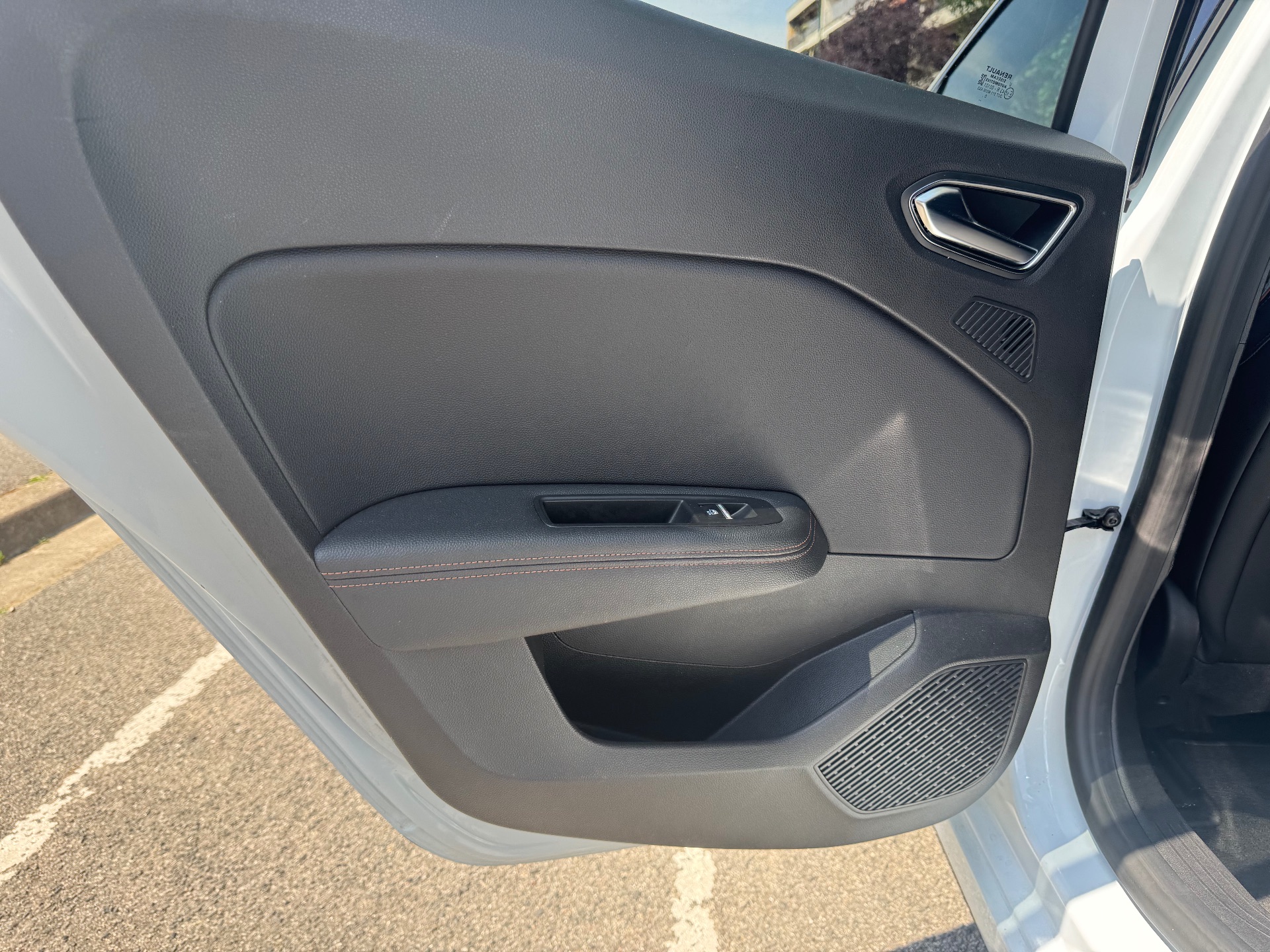 Renault Clio V 5 Portes E-TECH 1.6 i 16V GPF 140 Hybrid S&S 91 cv Boîte auto