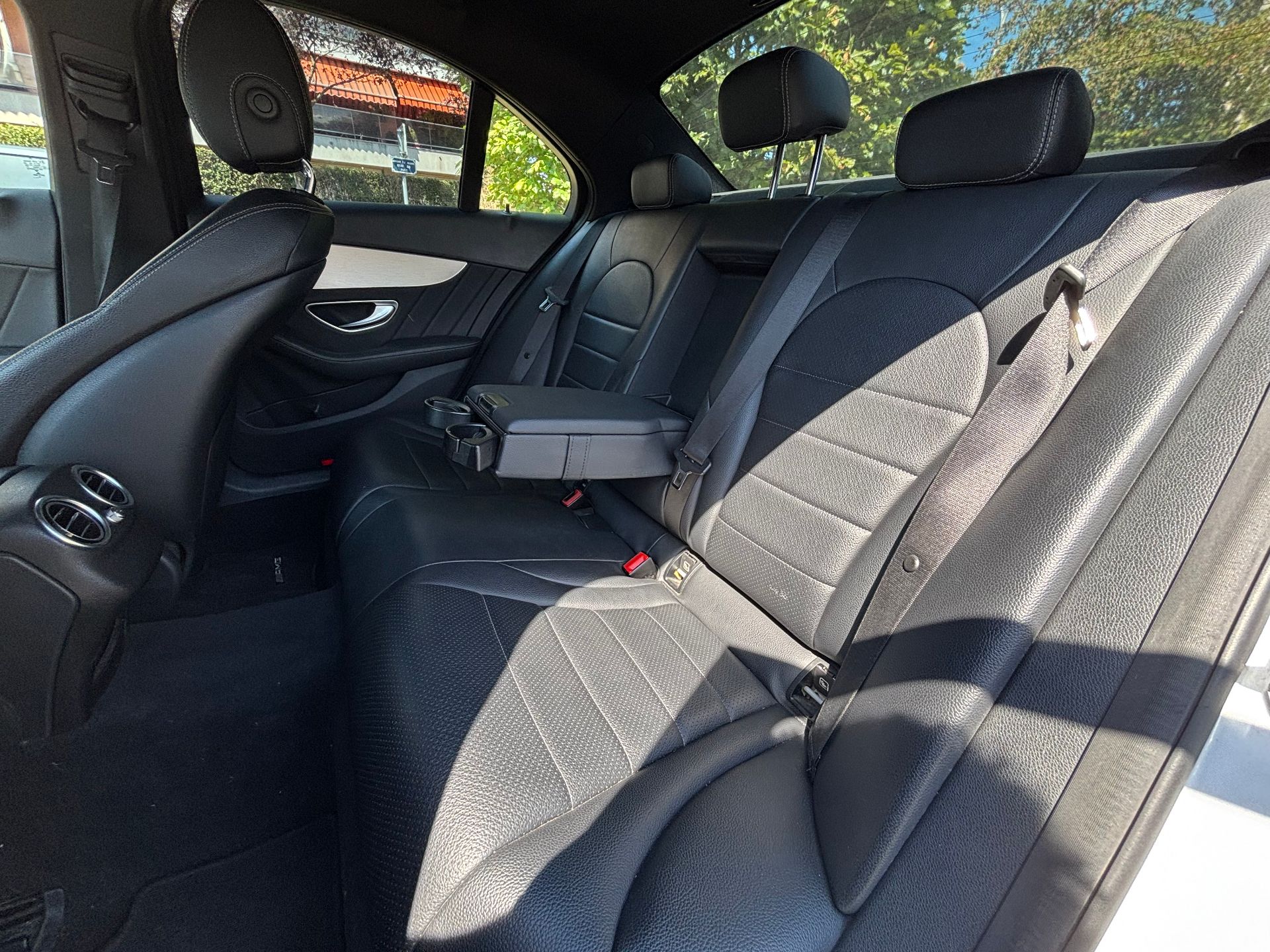 Mercedes-Benz Classe C Berline 200 CDi 1.6 CDI 16V BlueTEC 136 cv Pack AMG