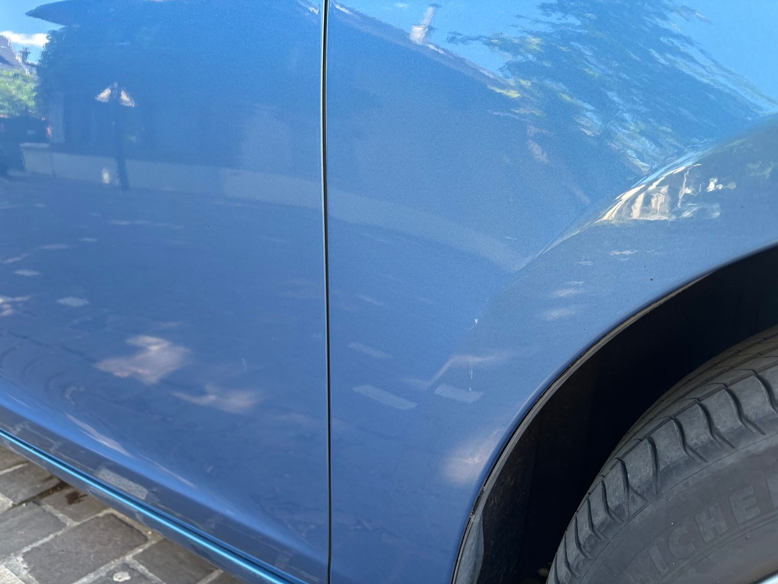 Volvo V60 Plug-in Hybrid D6 215 +70 ch AWD Xénium Geartronic A