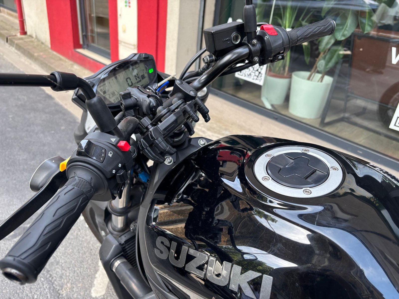 Suzuki SV650