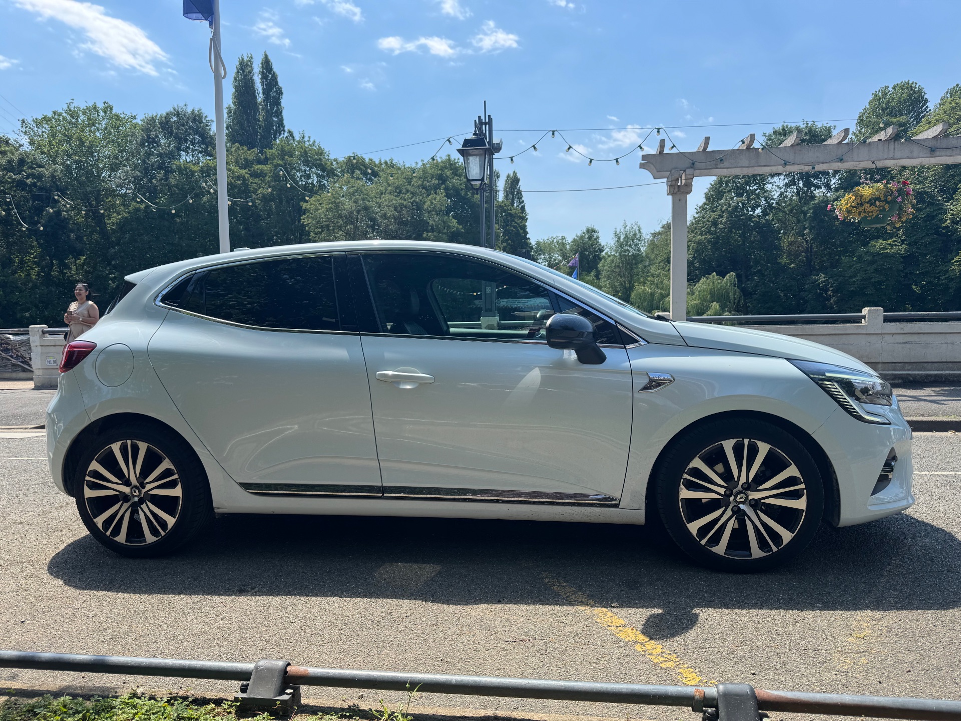 Renault Clio V 5 Portes E-TECH 1.6 i 16V GPF 140 Hybrid S&S 91 cv Boîte auto