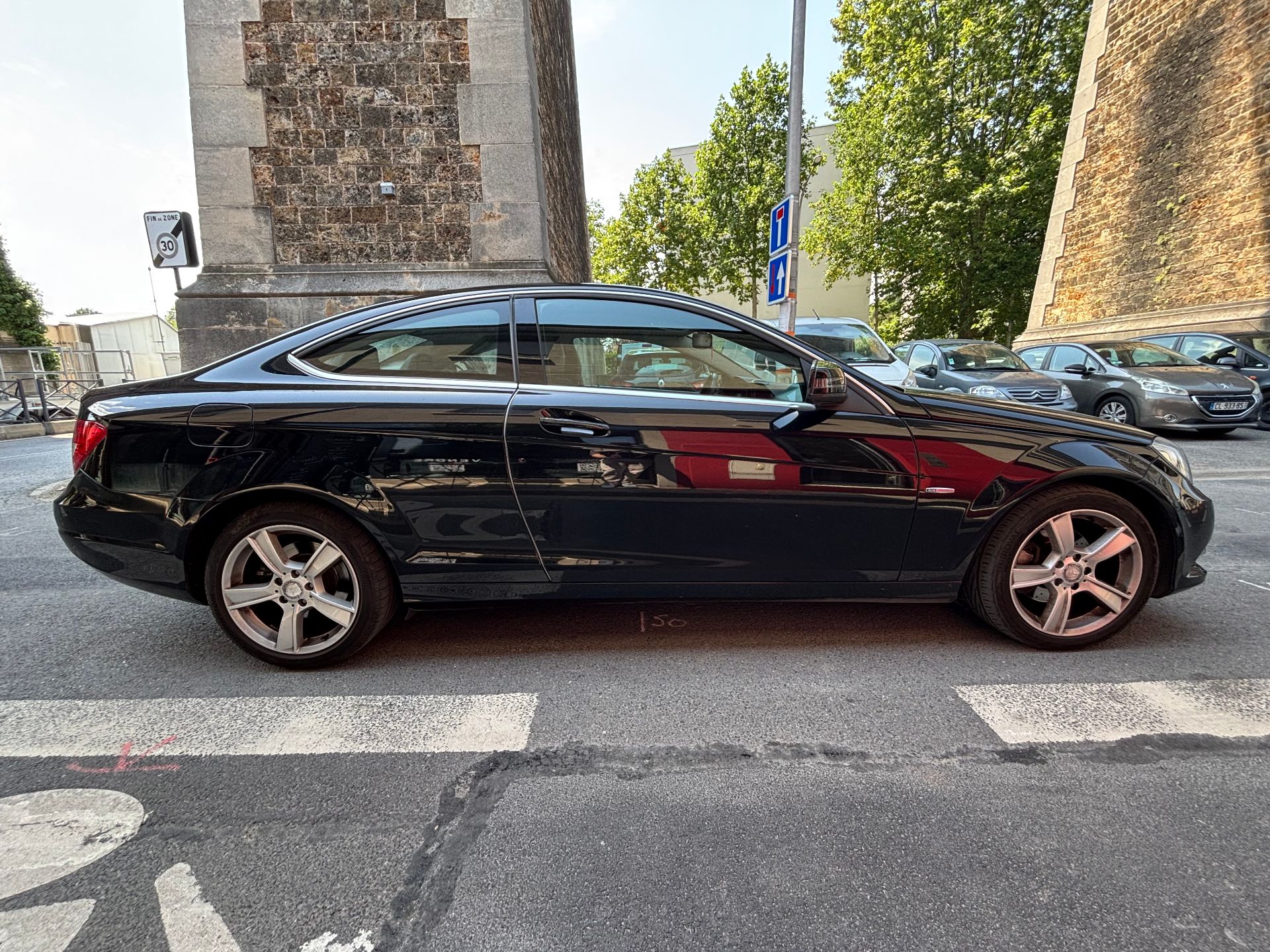 Mercedes-Benz Classe C Exécutive Phase 2 Coupé 220 CDi 2.1 CDI 16V DPF BlueEFFICIENCY 170 cv