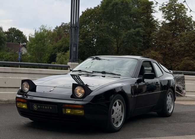 Porsche 944 S2 Targa 3.0 Coupé 211 cv