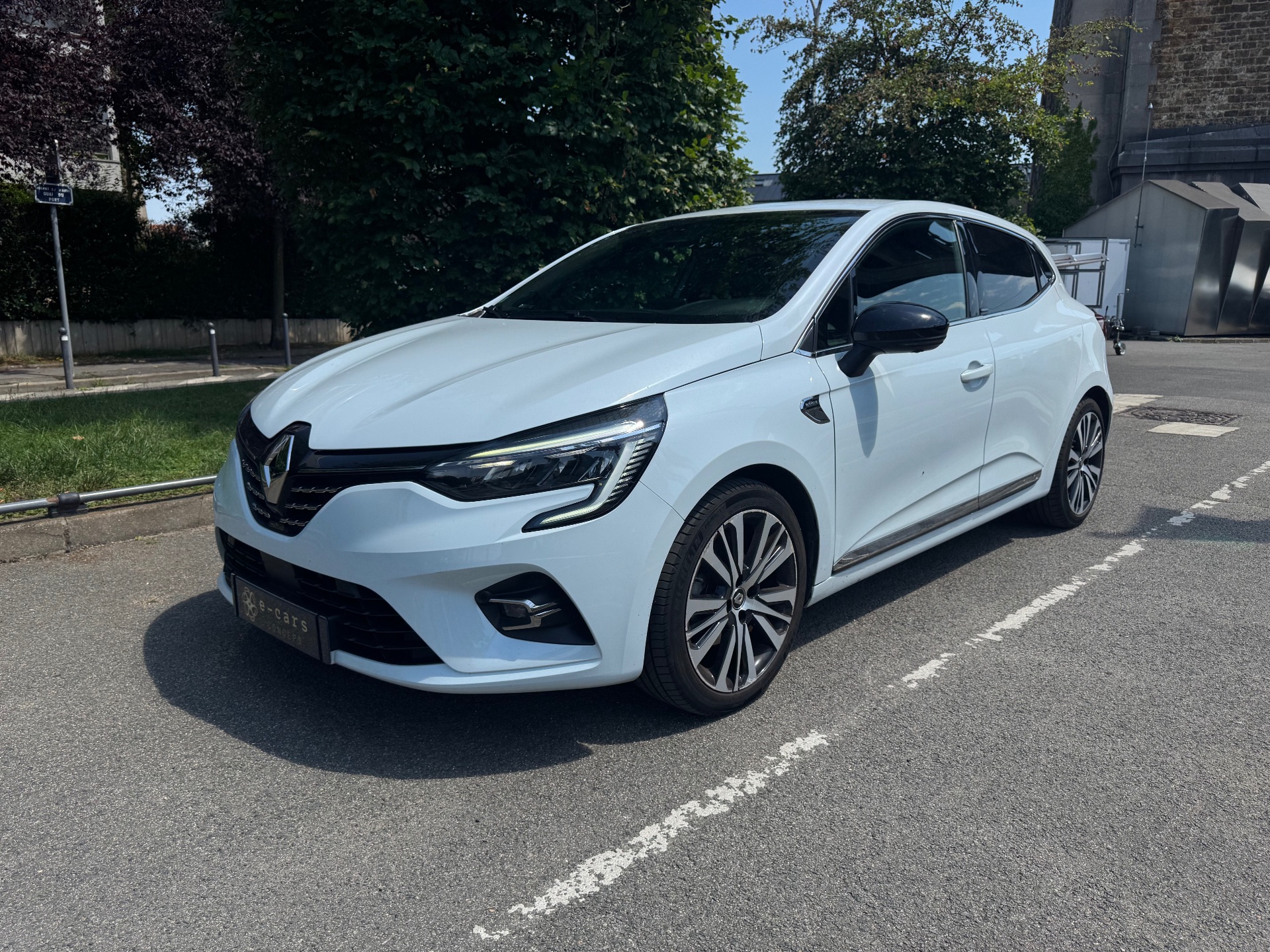 Renault Clio V 5 Portes E-TECH 1.6 i 16V GPF 140 Hybrid S&S 91 cv Boîte auto
