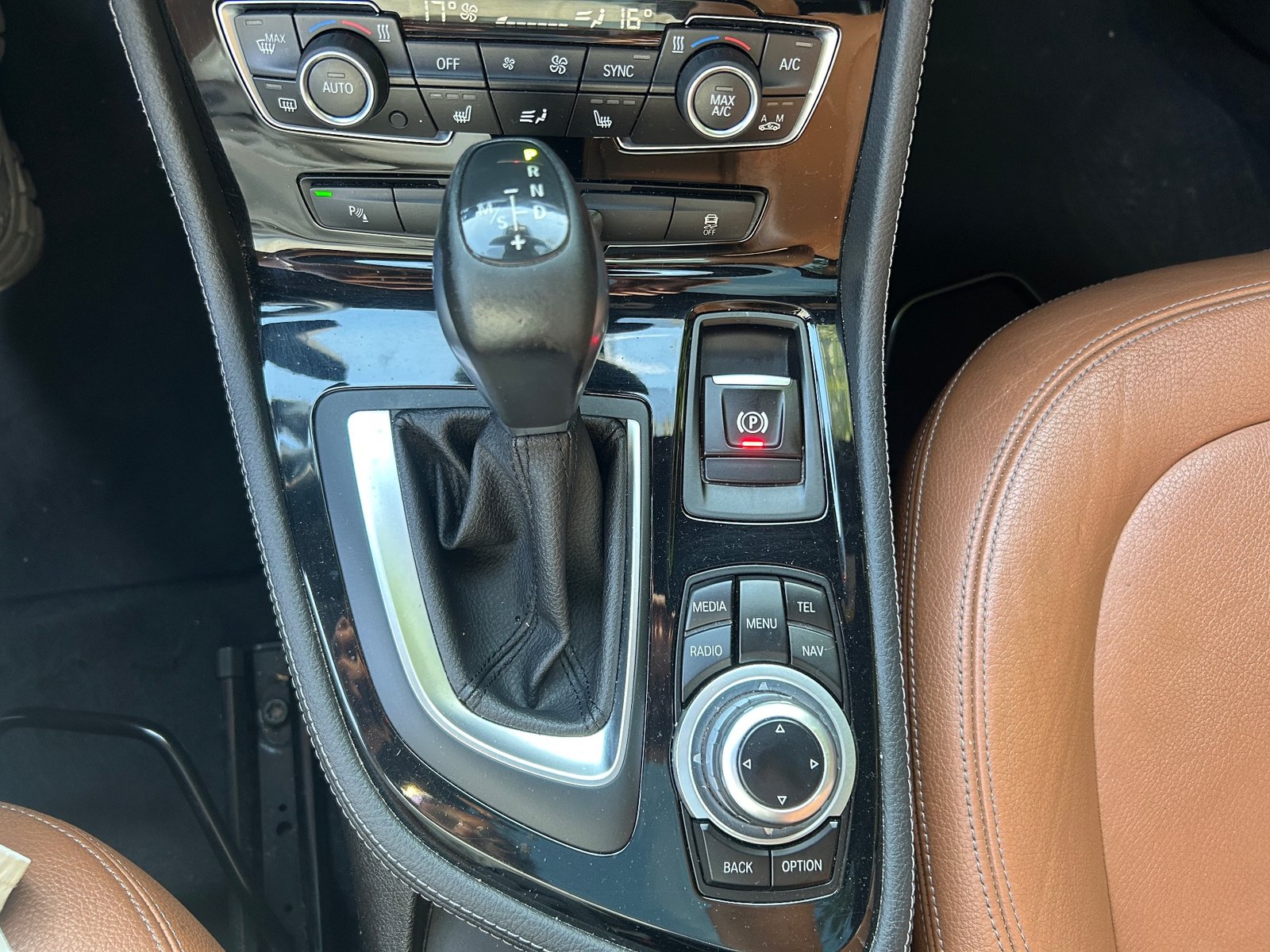 BMW Série 2 220d