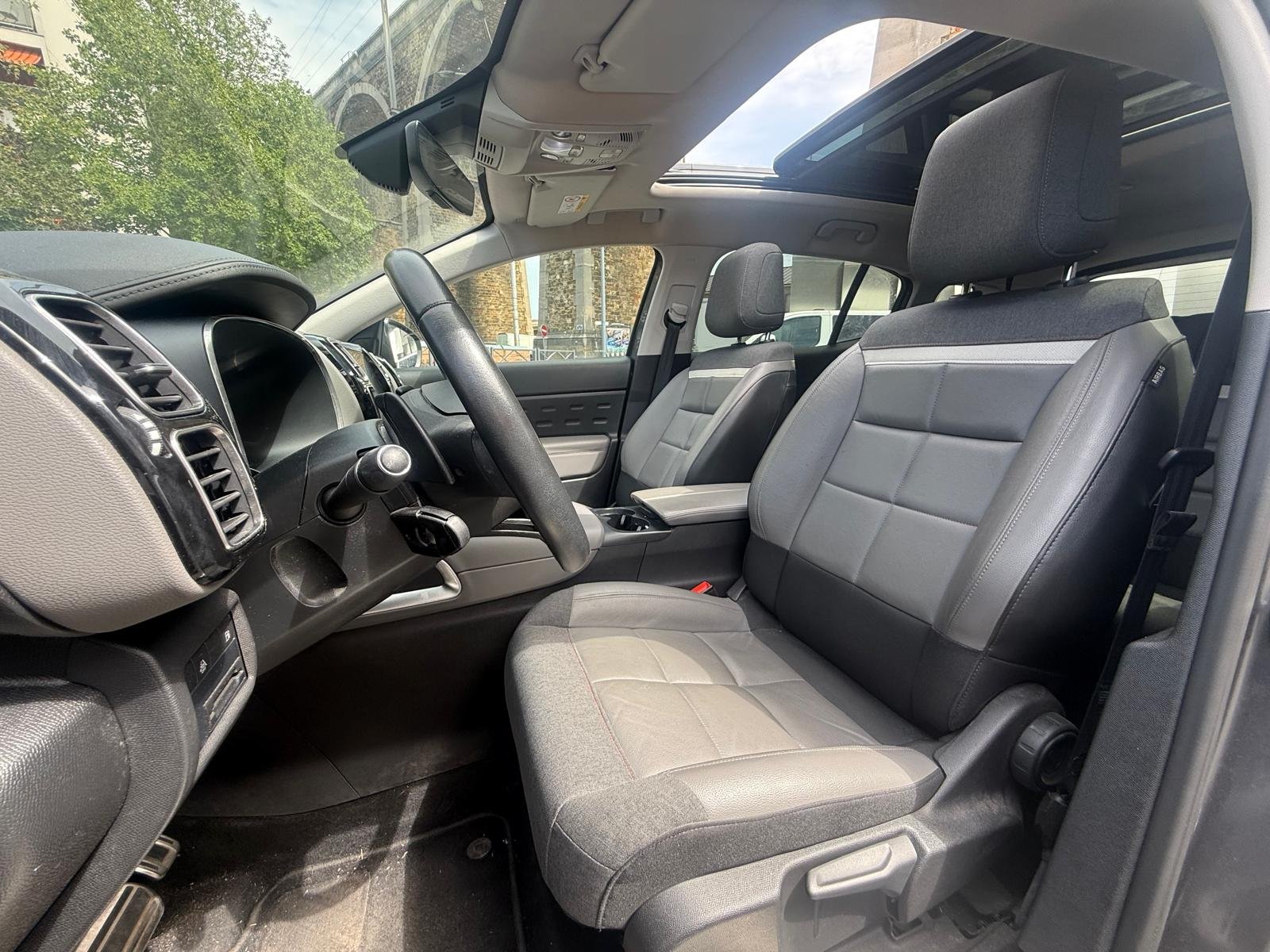 Citroën C5 Aircross 1.6 THP PureTech 16V 224 Plug in Hybrid e-EAT8 181 cv Boîte auto