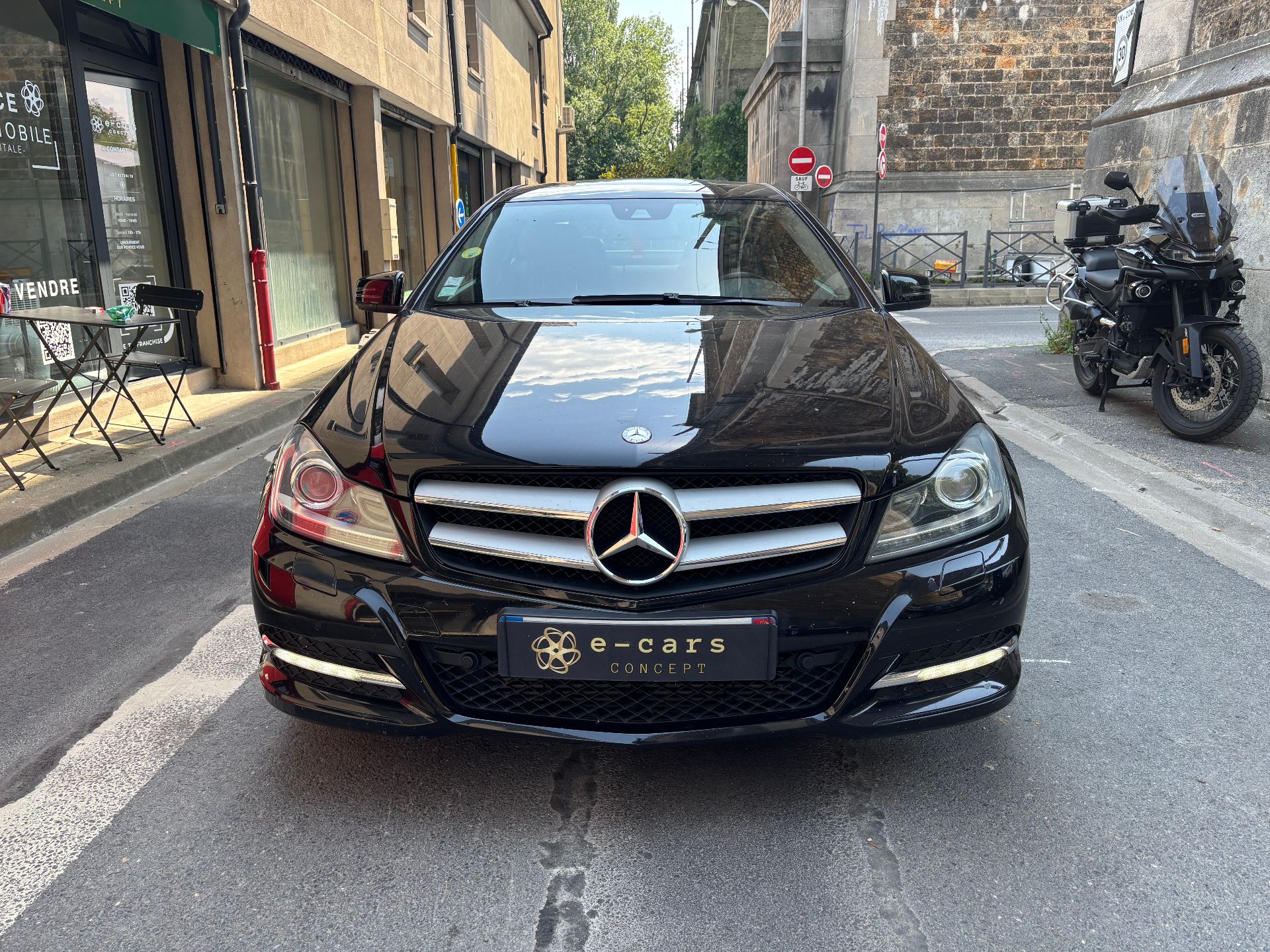 Mercedes-Benz Classe C Exécutive Phase 2 Coupé 220 CDi 2.1 CDI 16V DPF BlueEFFICIENCY 170 cv
