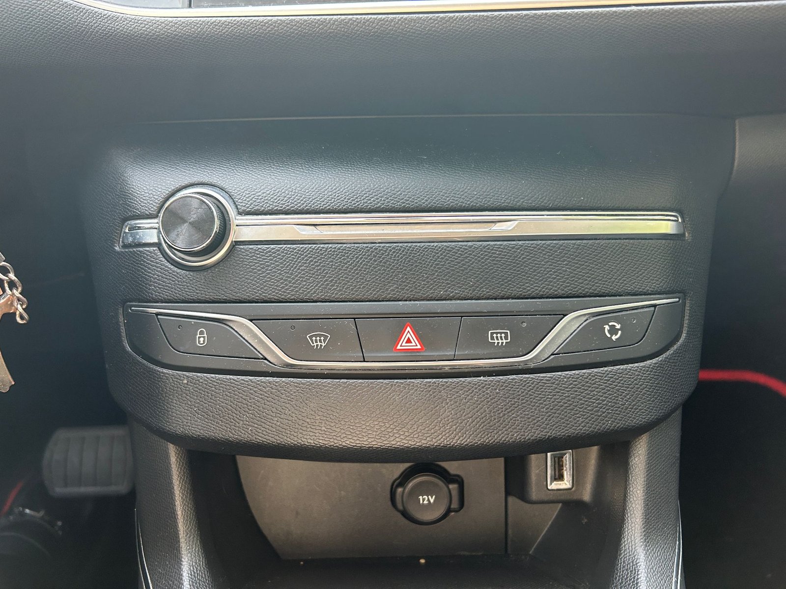 Peugeot 308 Phase II 1.5 BlueHDi 16V EAT8 S&S 130 cv Boîte auto
