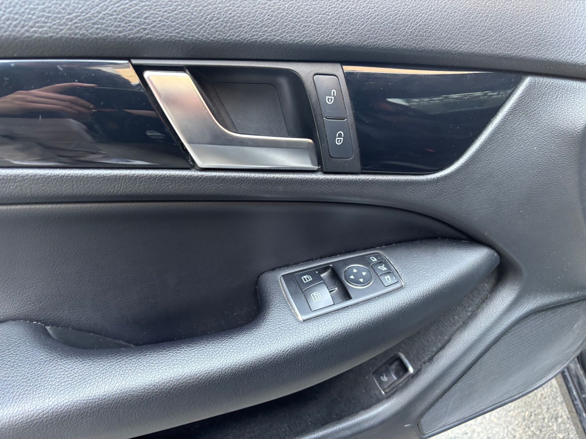 Mercedes-Benz Classe C Exécutive Phase 2 Coupé 220 CDi 2.1 CDI 16V DPF BlueEFFICIENCY 170 cv