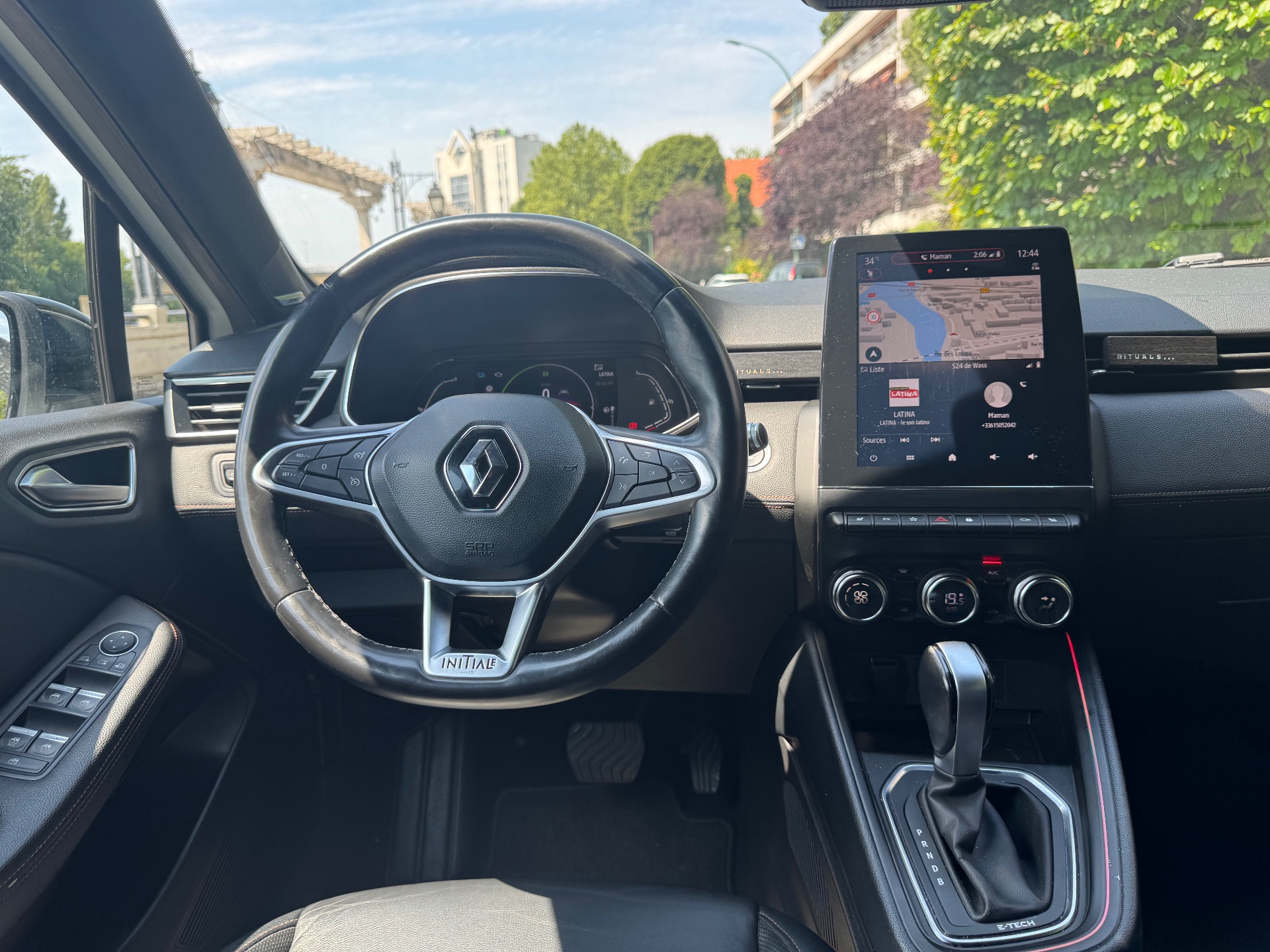 Renault Clio V 5 Portes E-TECH 1.6 i 16V GPF 140 Hybrid S&S 91 cv Boîte auto
