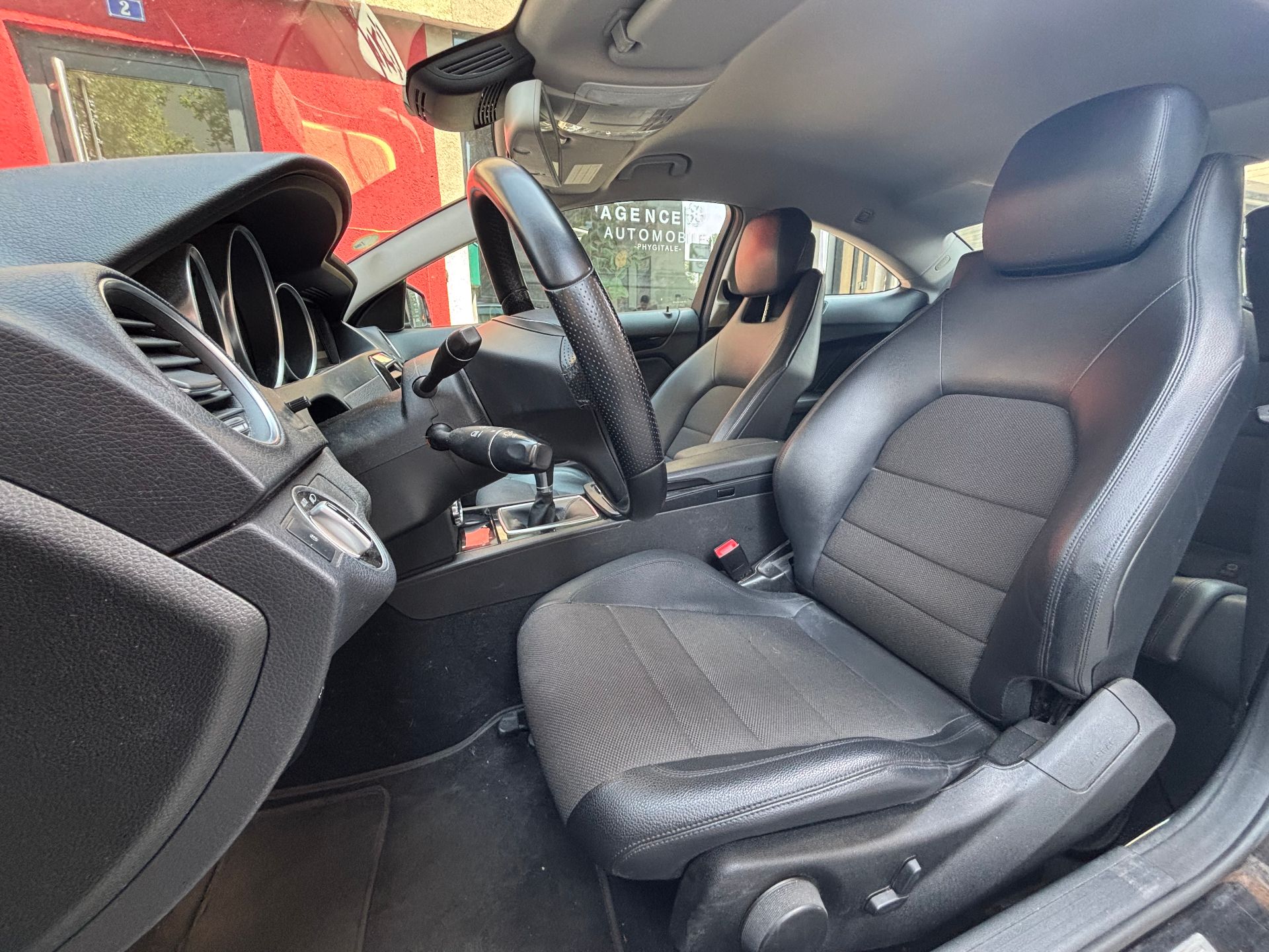 Mercedes-Benz Classe C Exécutive Phase 2 Coupé 220 CDi 2.1 CDI 16V DPF BlueEFFICIENCY 170 cv