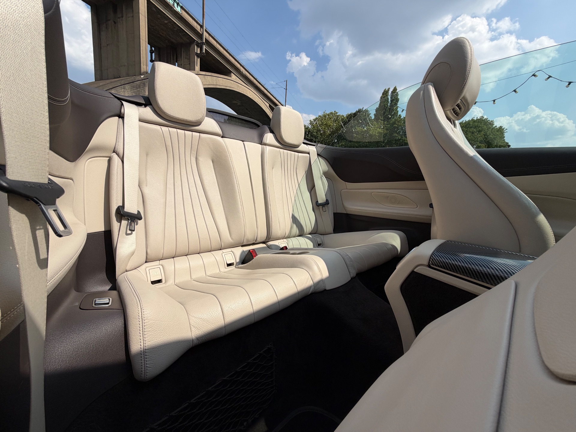 Mercedes-Benz Classe E Pack AMG Exécutive Cabriolet 300 2.0 i 16V 9G-TRONIC 245 cv Boîte auto