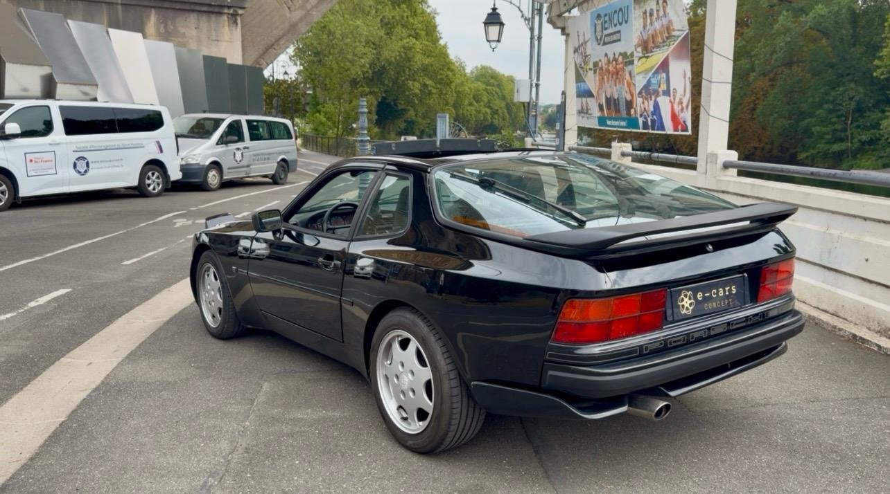 Porsche 944 S2 Targa 3.0 Coupé 211 cv