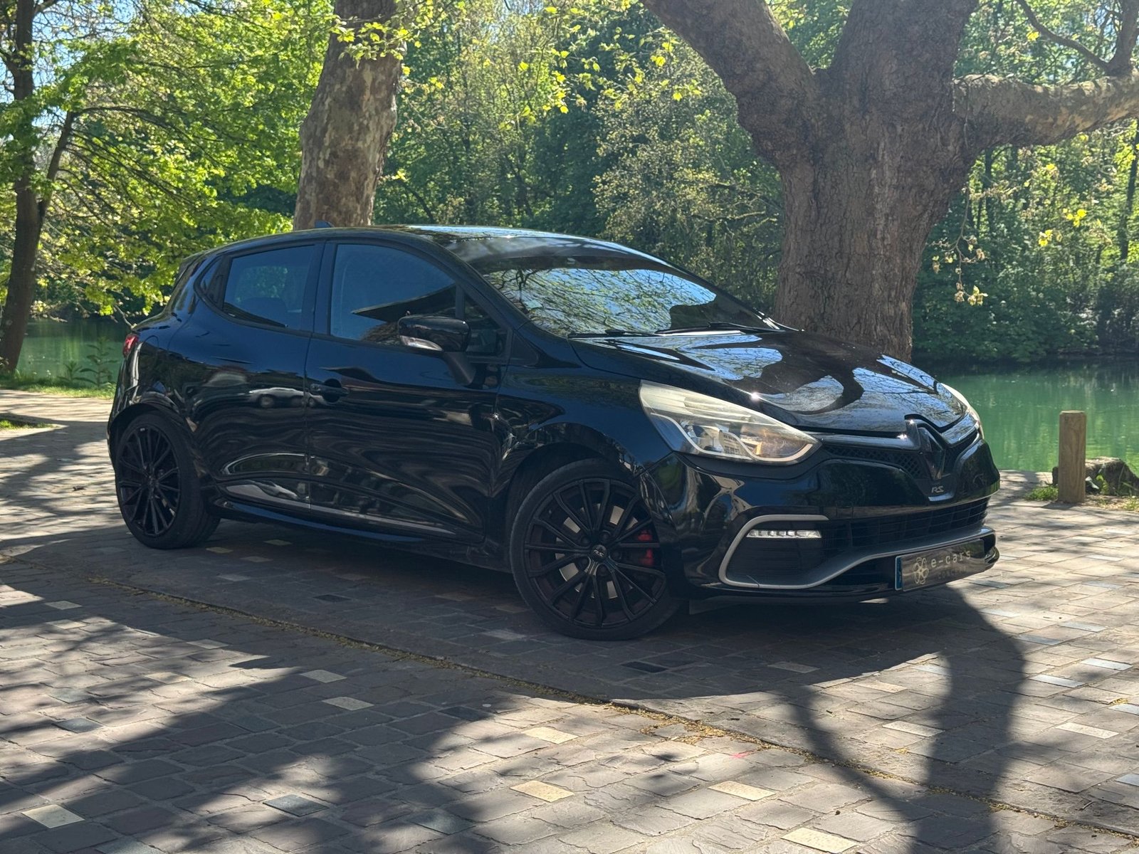Renault Clio IV 5 Portes RS 1.6 16V Turbo EDC6 200 cv Boîte auto