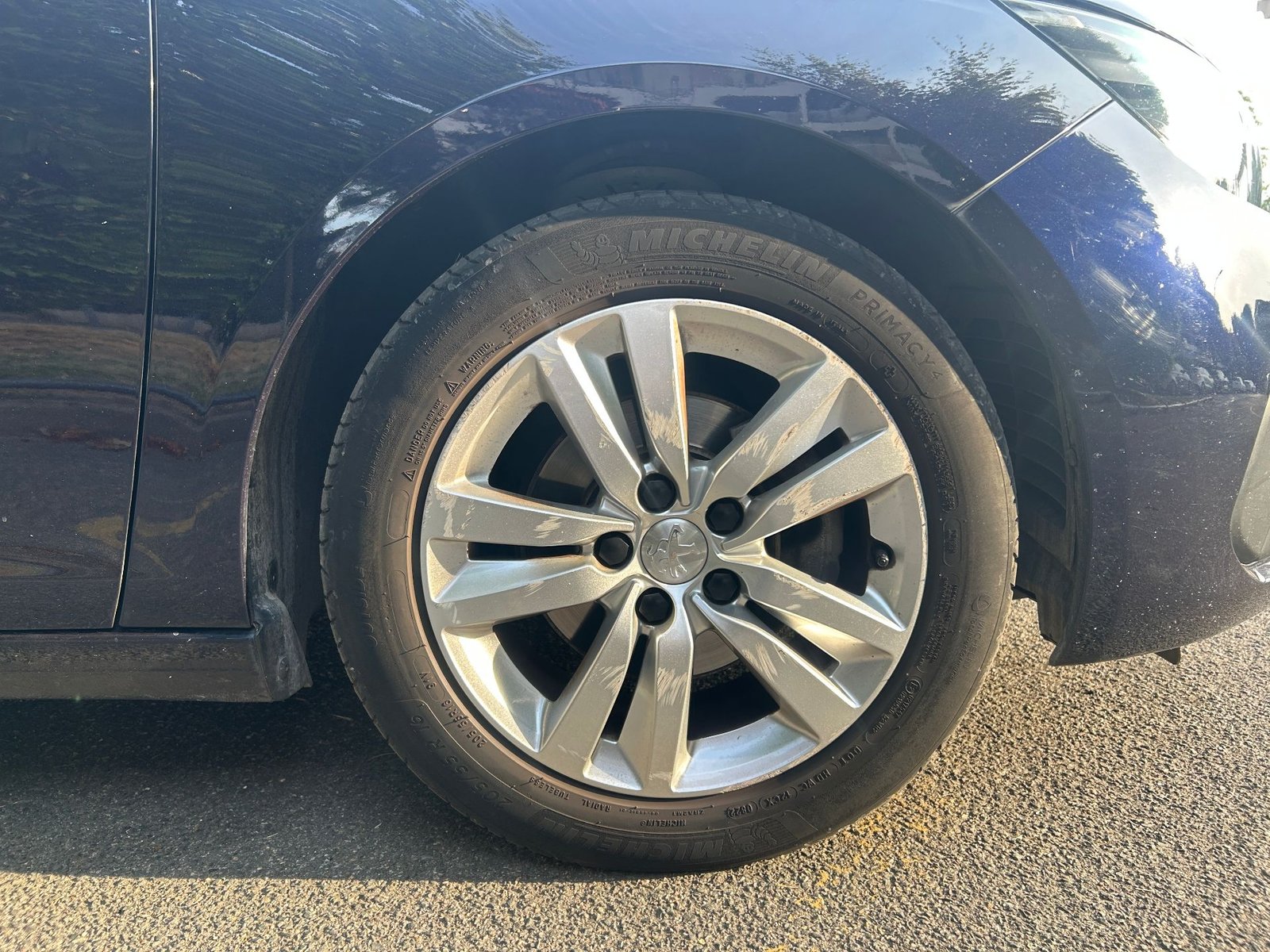 Peugeot 308 Phase II 1.5 BlueHDi 16V EAT8 S&S 130 cv Boîte auto