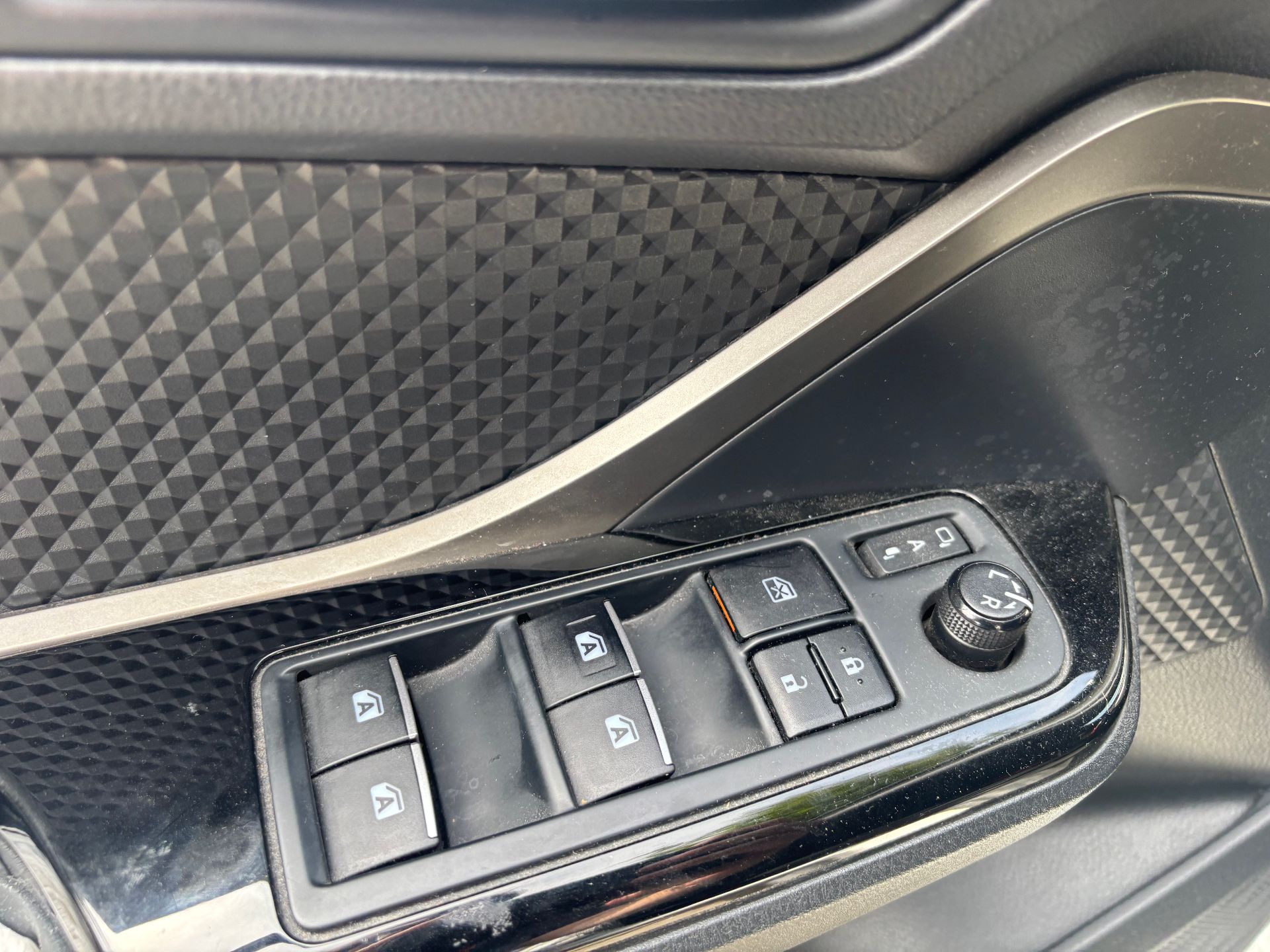 Toyota C-HR 1.8 VVT-i Hybrid 2WD 122ch Edition
