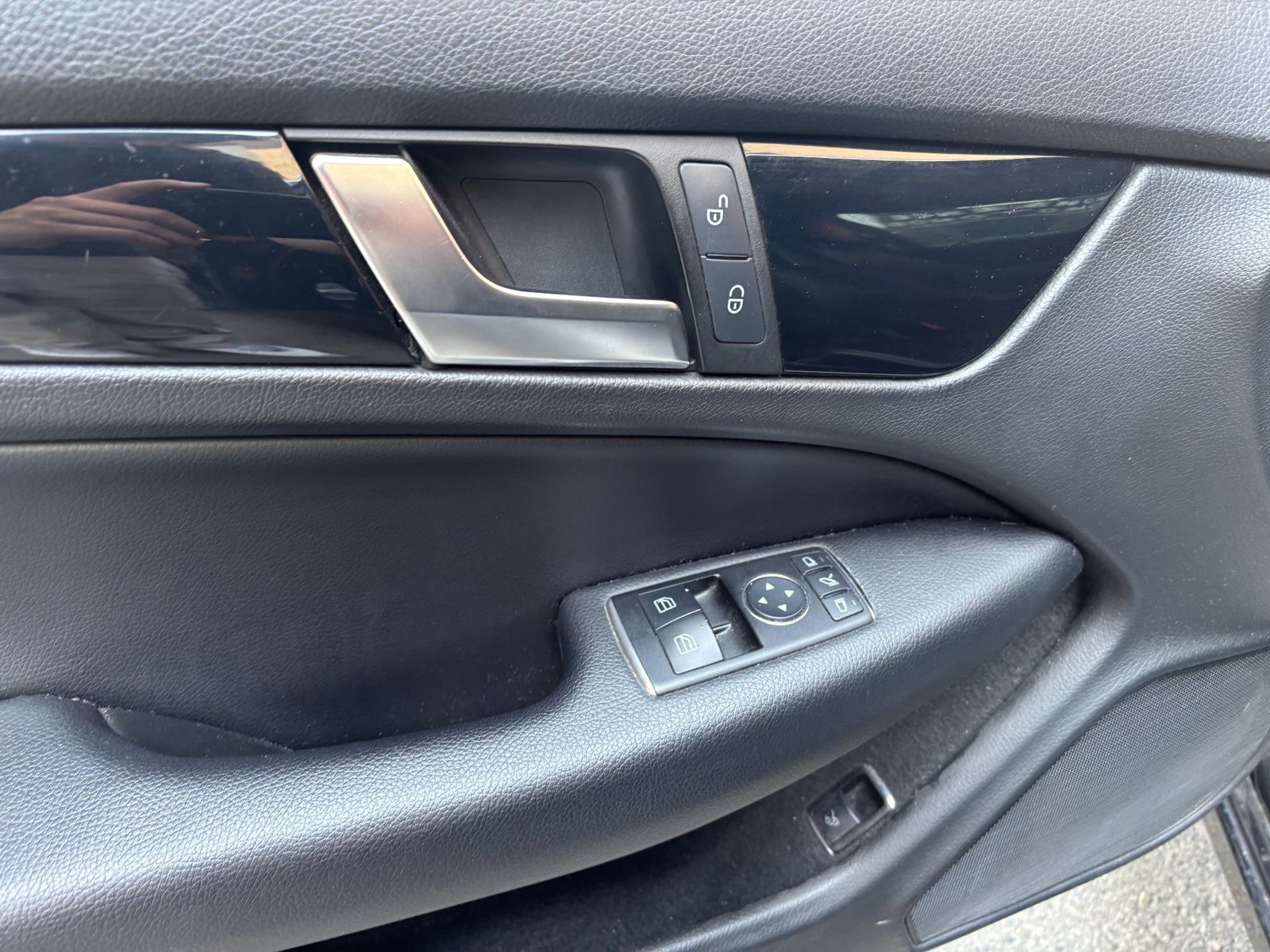 Mercedes-Benz Classe C Exécutive Phase 2 Coupé 220 CDi 2.1 CDI 16V DPF BlueEFFICIENCY 170 cv