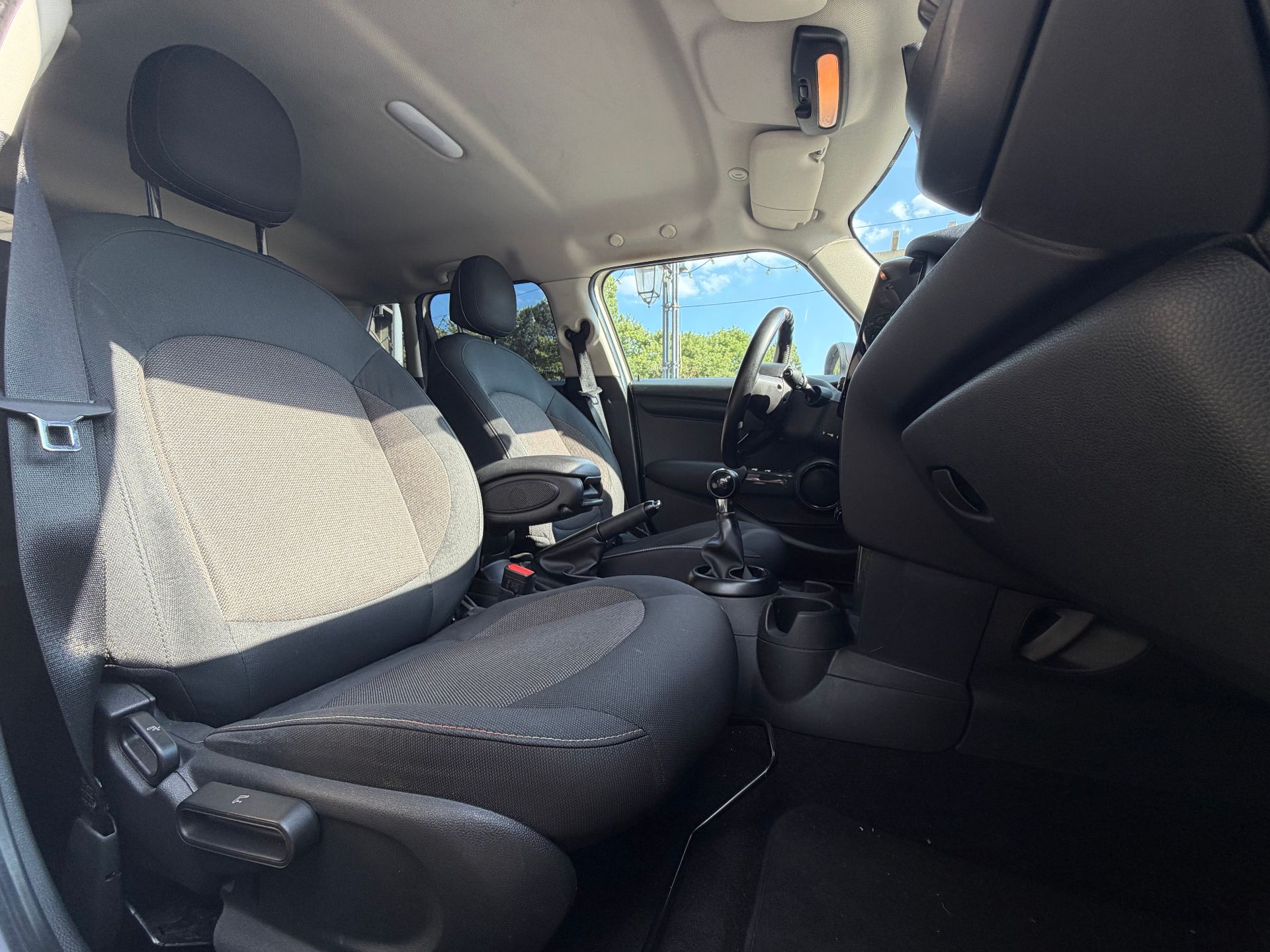 Mini Mini 5 Portes One First 1.2 i 12V 75 cv