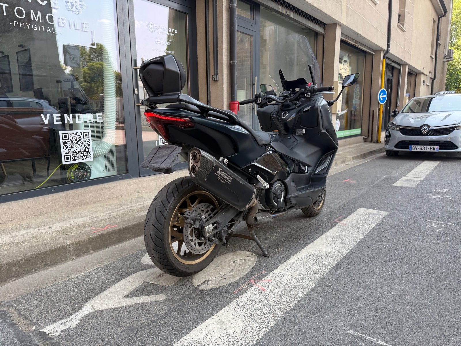Yamaha Tmax Tech MAX 560