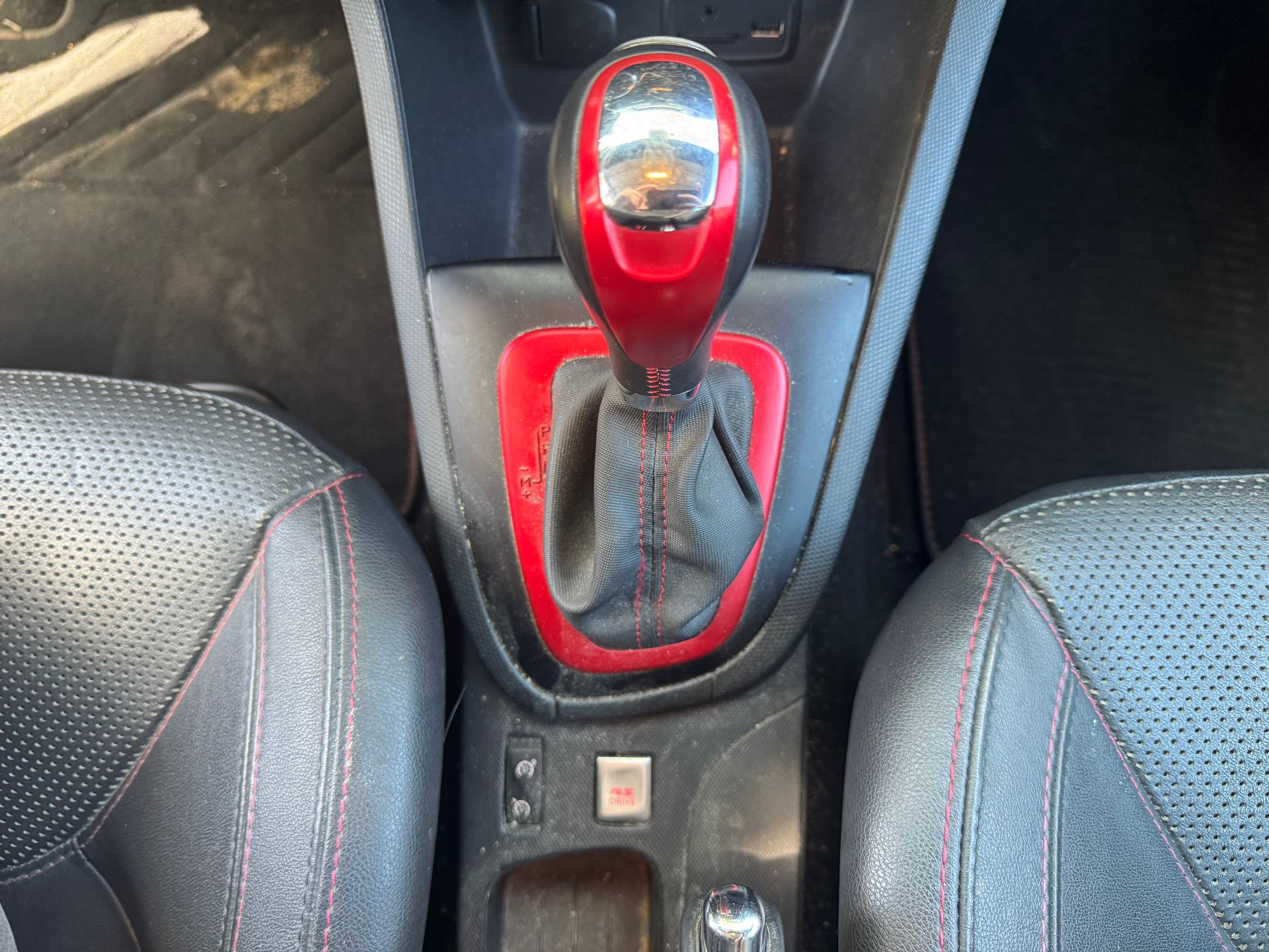 Renault Clio RS 1.6 Turbo EDC6 200 cv 200ch RS
