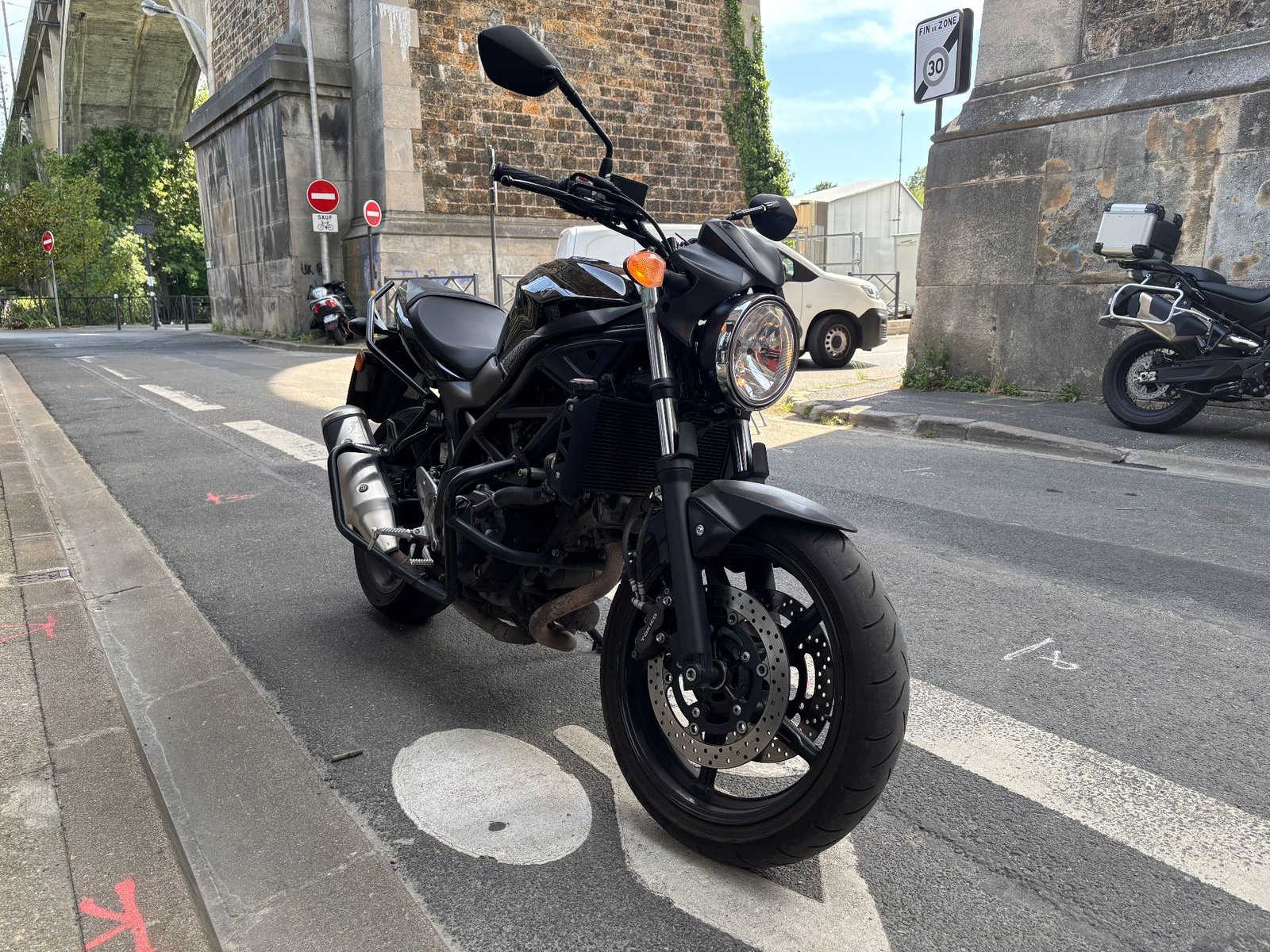 Suzuki SV650