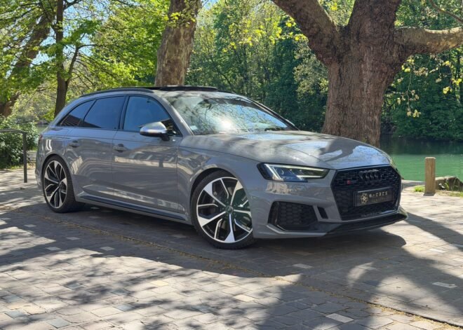 Audi RS4 Avant Quattro 2.9 TFSI V6 24V Tiptronic 8 450 cv Boîte auto