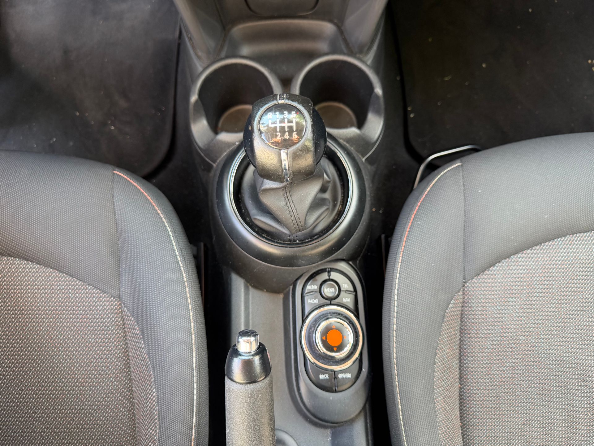 Mini Mini 5 Portes One First 1.2 i 12V 75 cv