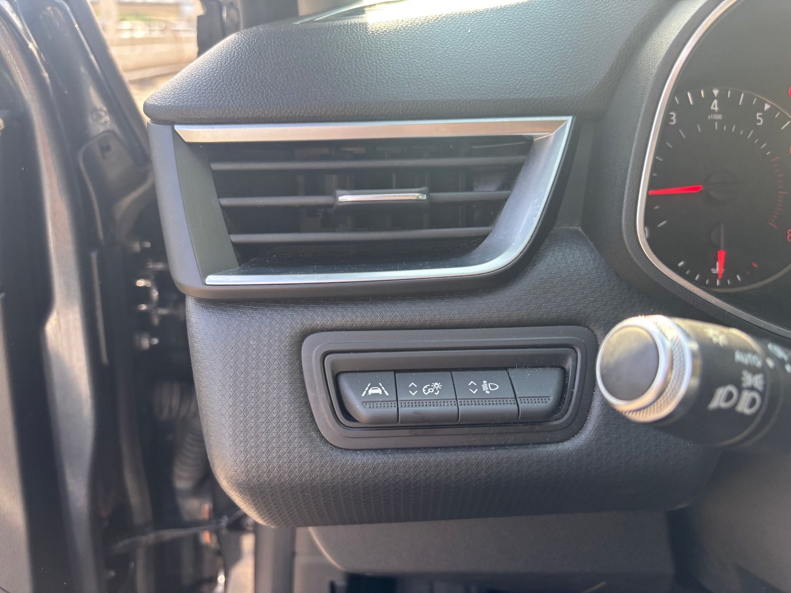 Renault Clio V 5 Portes 1.0 SCe 12V S&S 67ch