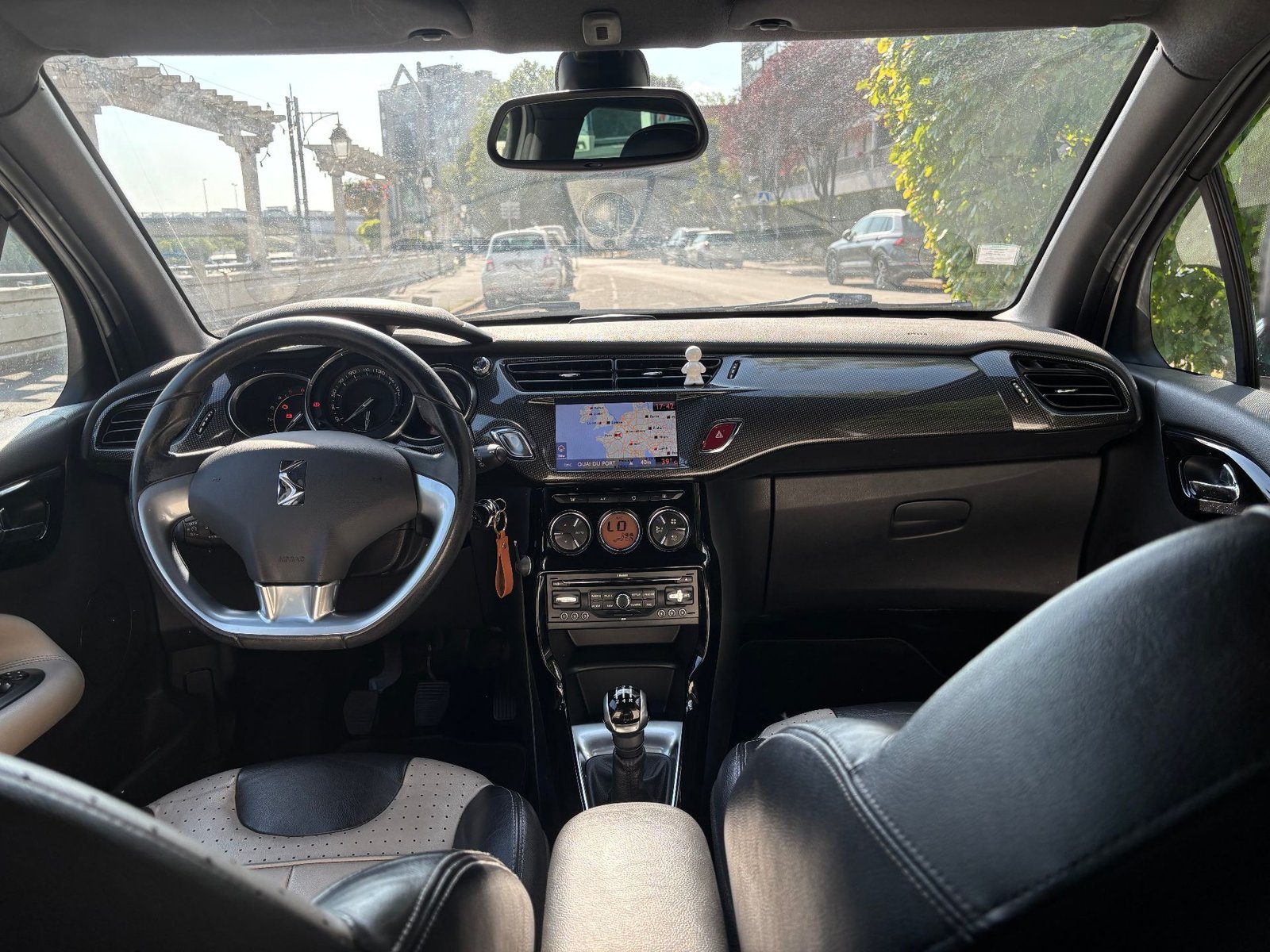 Citroën DS3 SoChic 1.6 e-HDi FAP Airdream S&S 92 cv