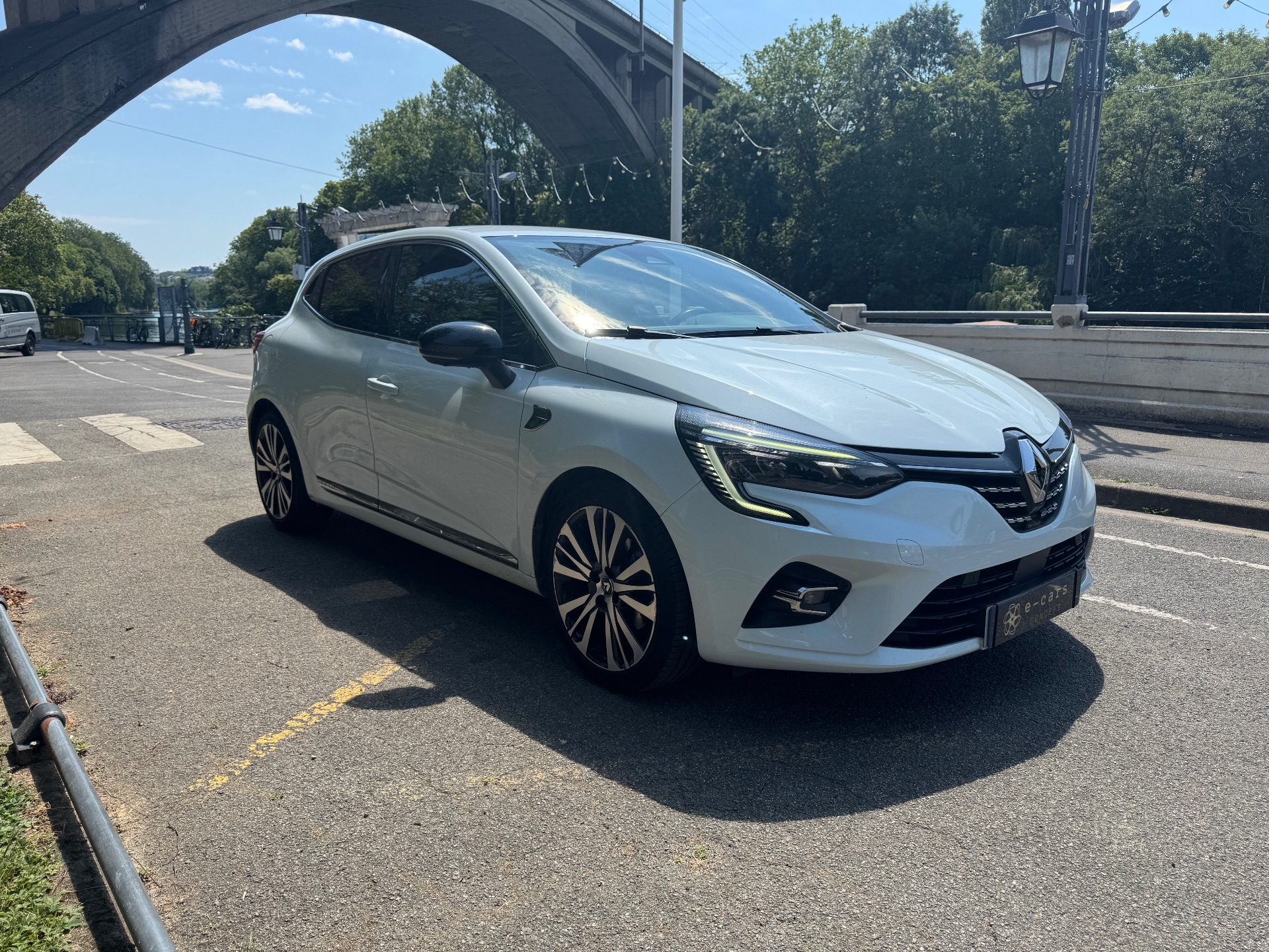 Renault Clio V 5 Portes E-TECH 1.6 i 16V GPF 140 Hybrid S&S 91 cv Boîte auto