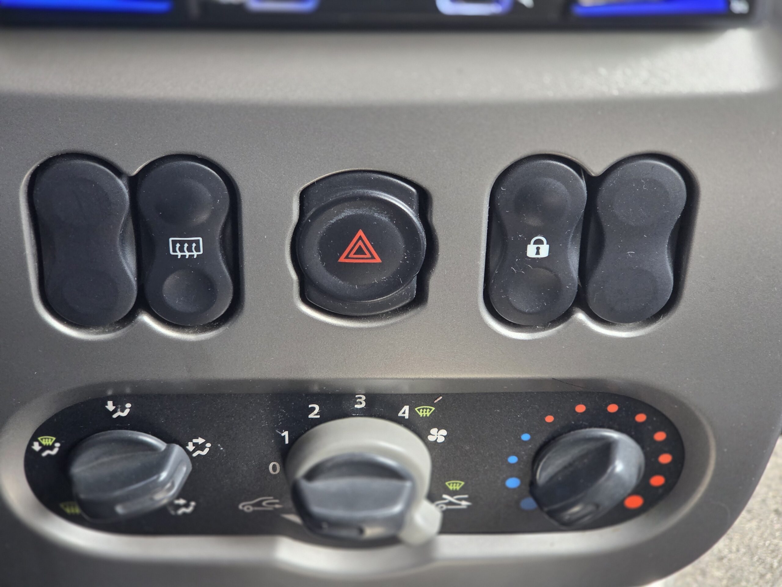 DACIA SANDERO Ambiance – 1.2 16v 75ch BVM5