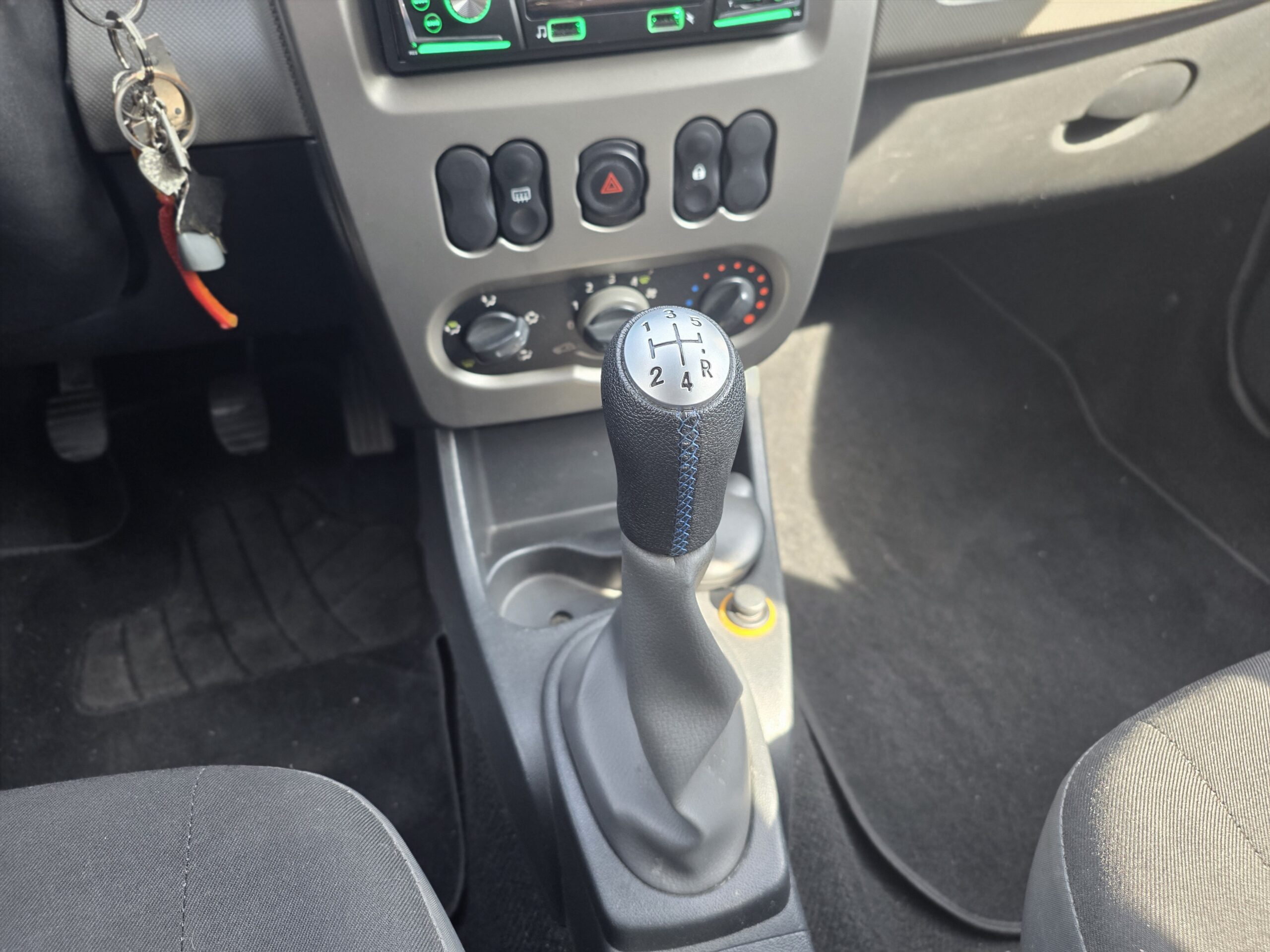 DACIA SANDERO Ambiance – 1.2 16v 75ch BVM5