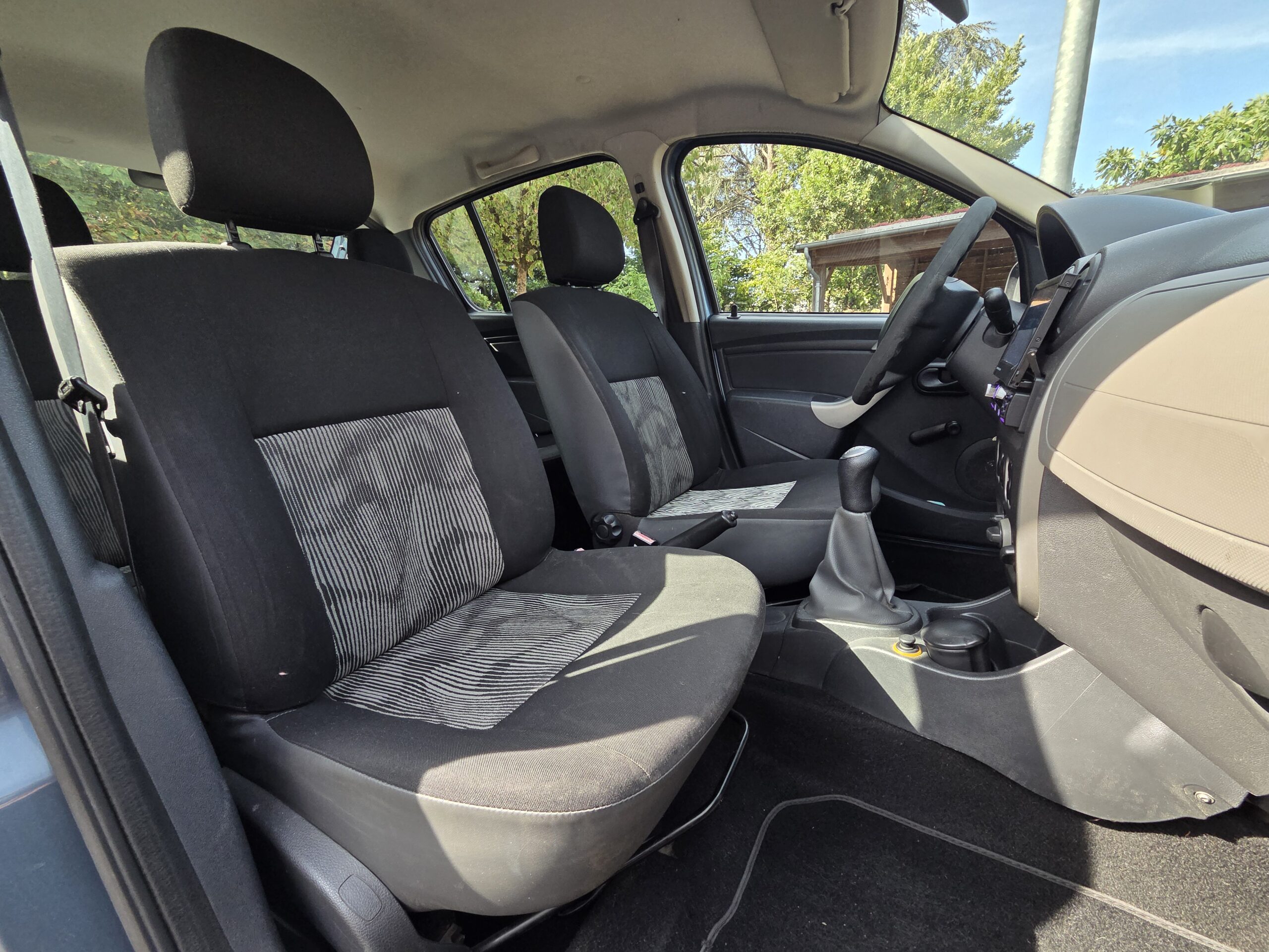 DACIA SANDERO Ambiance – 1.2 16v 75ch BVM5