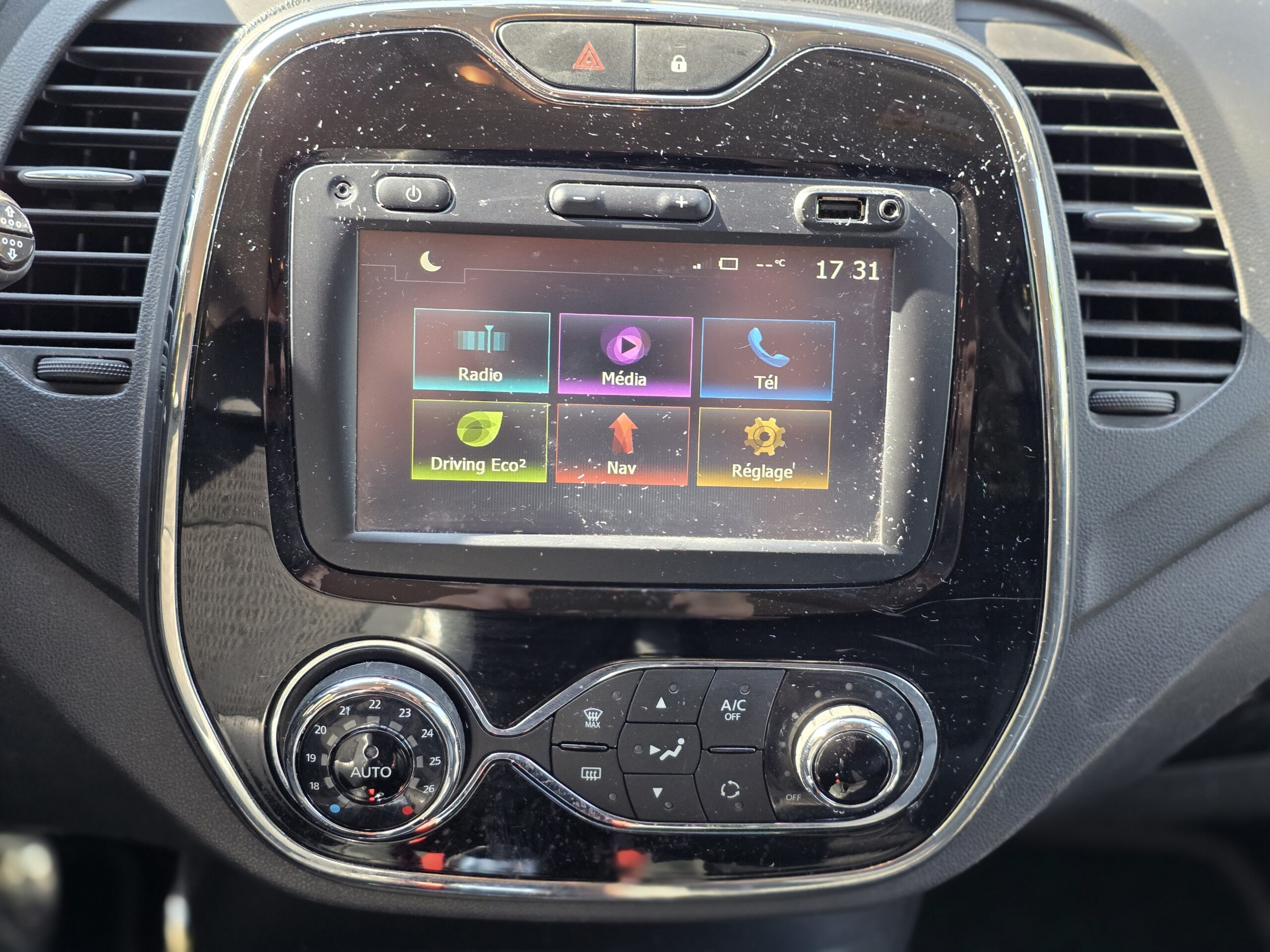 RENAULT CAPTUR INTENS – 0.9 TCe 90ch BVM5