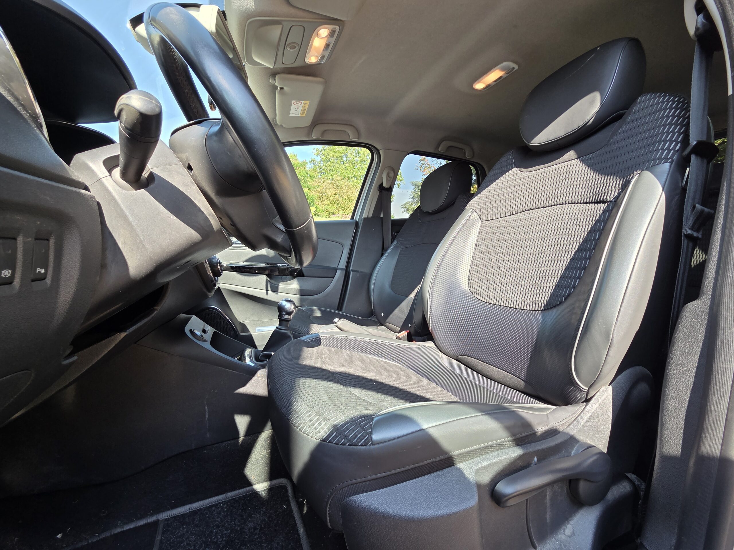 RENAULT CAPTUR INTENS – 0.9 TCe 90ch BVM5