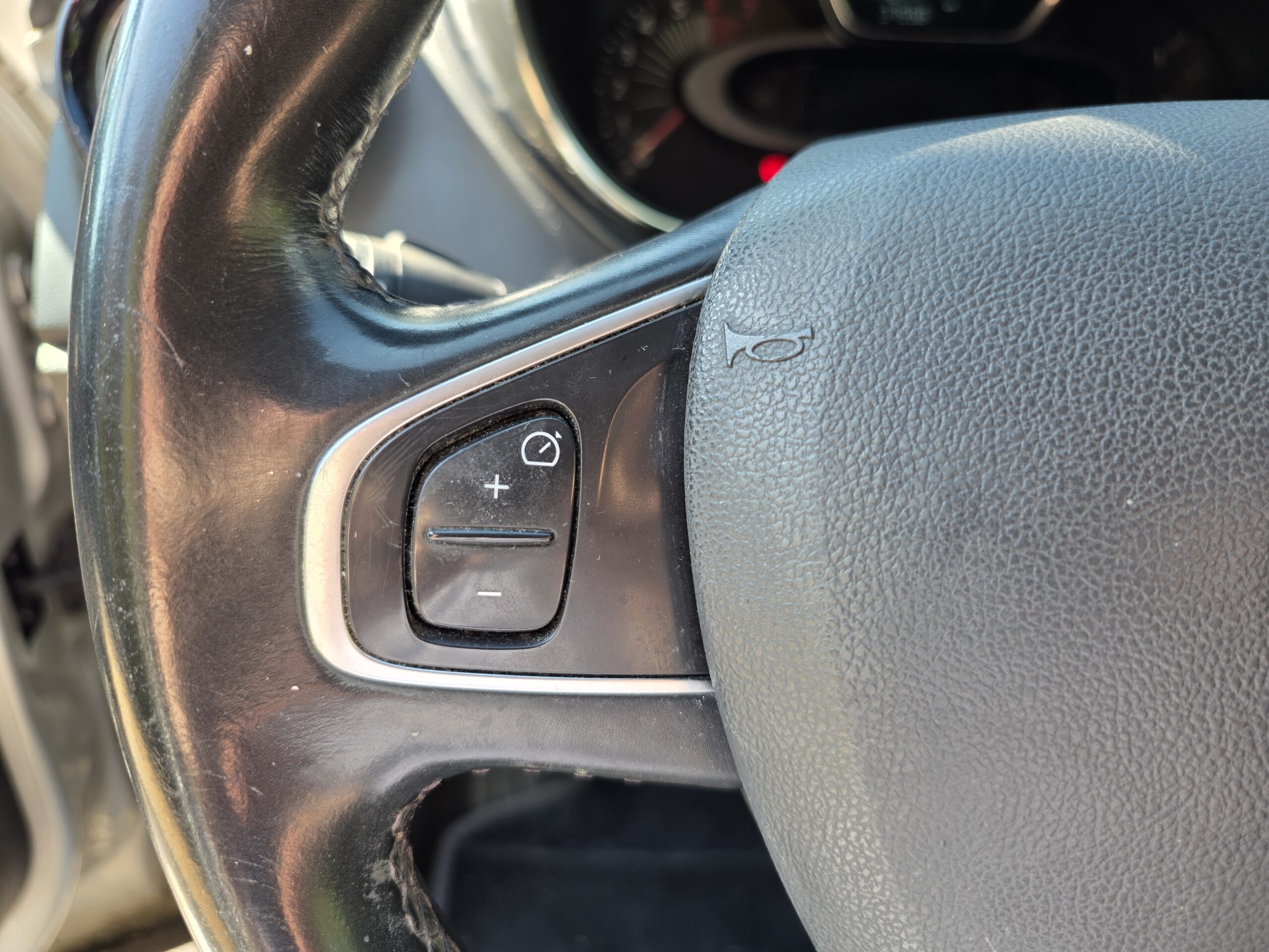 RENAULT CAPTUR INTENS – 0.9 TCe 90ch BVM5